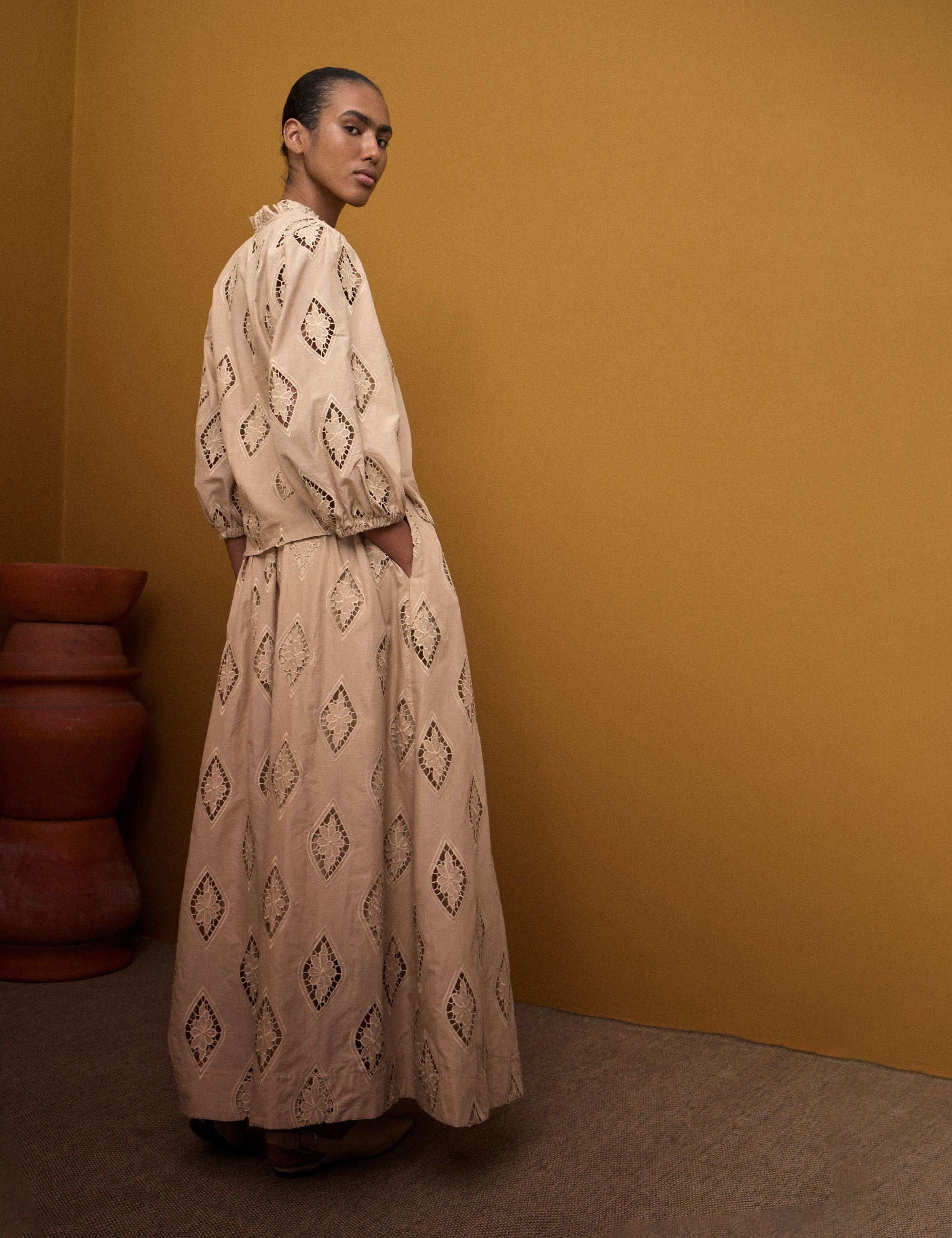 Camisa Maevie Laise Bege