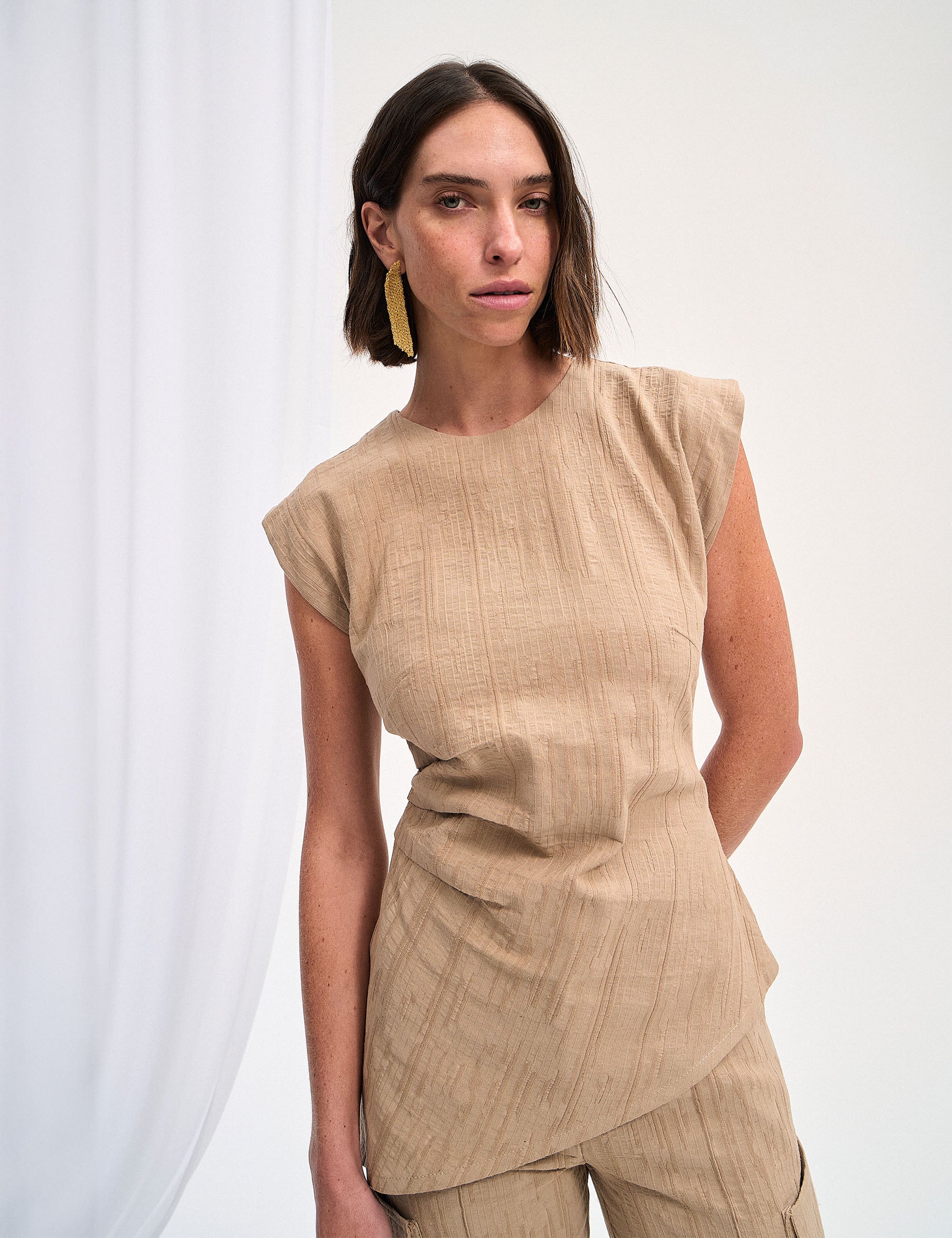 Blusa Mage Assimétrica Fendi