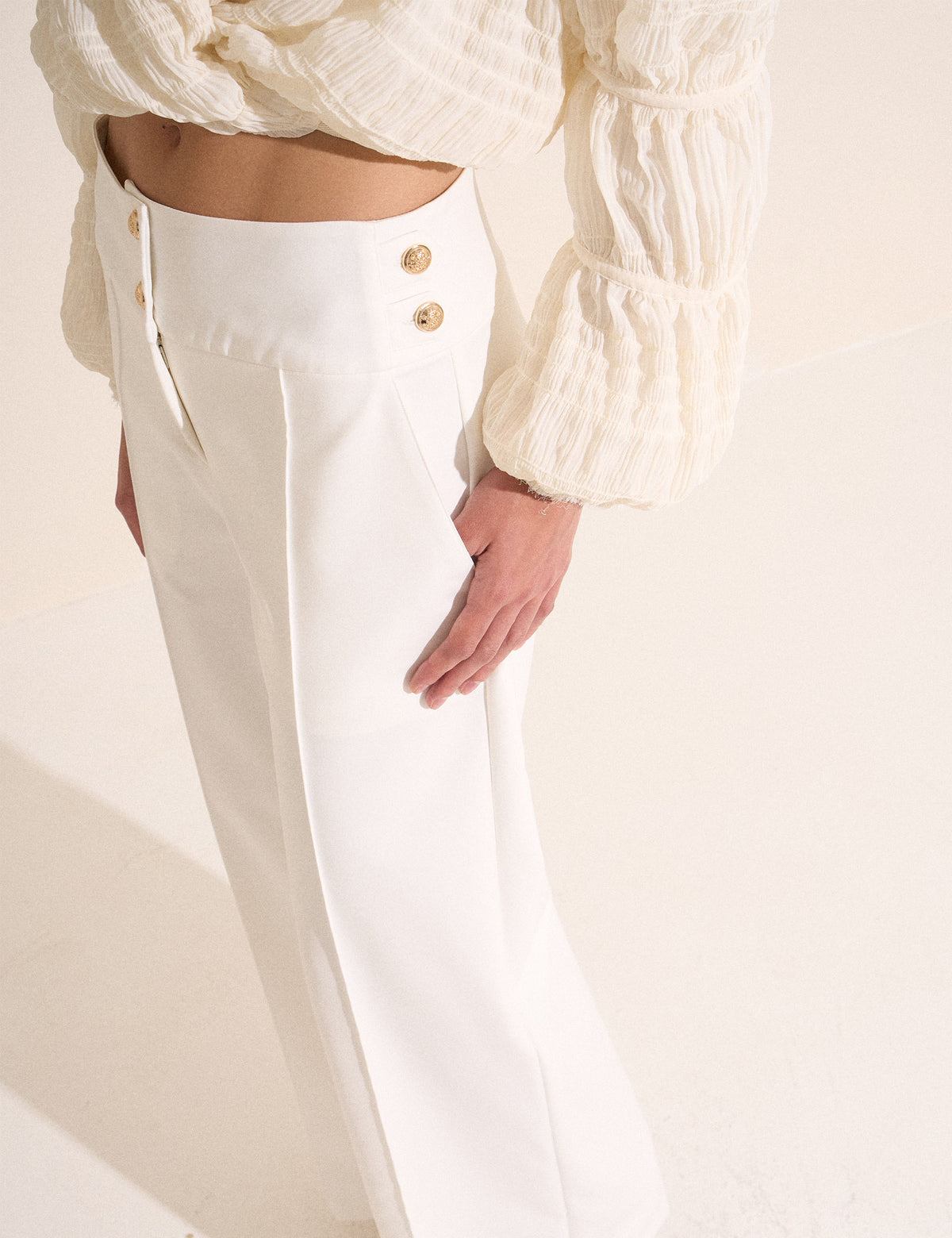 Calça Wide Leg Alfaiataria Off White