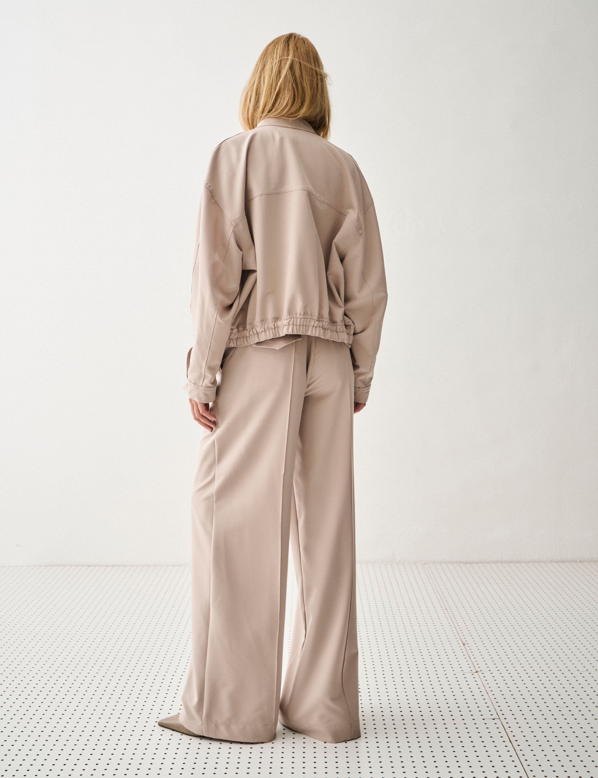 Calça Aline Alfaiataria Bege