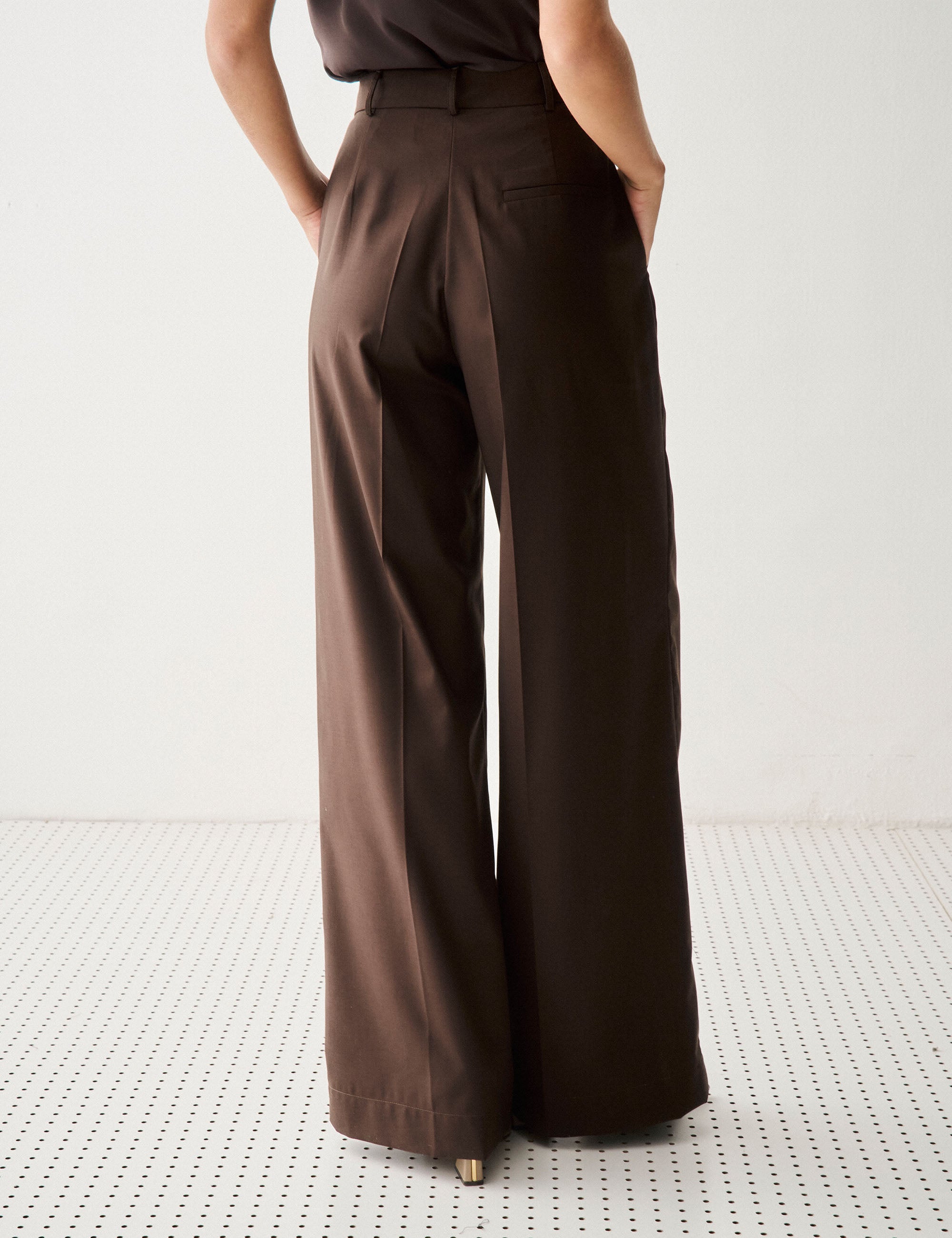 Calça Luiza Alfaiataria Marrom
