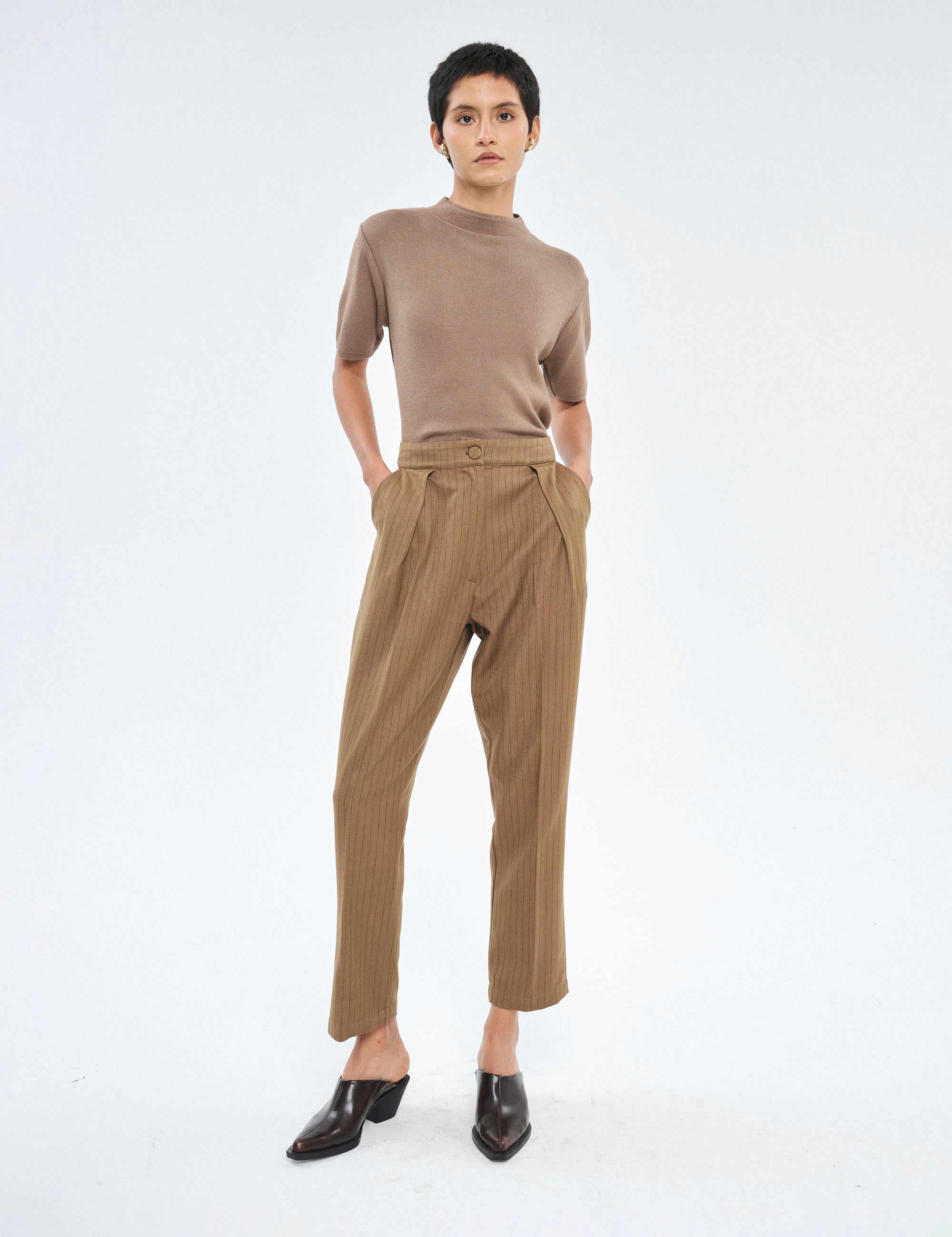Calça Celeste Risca Marrom