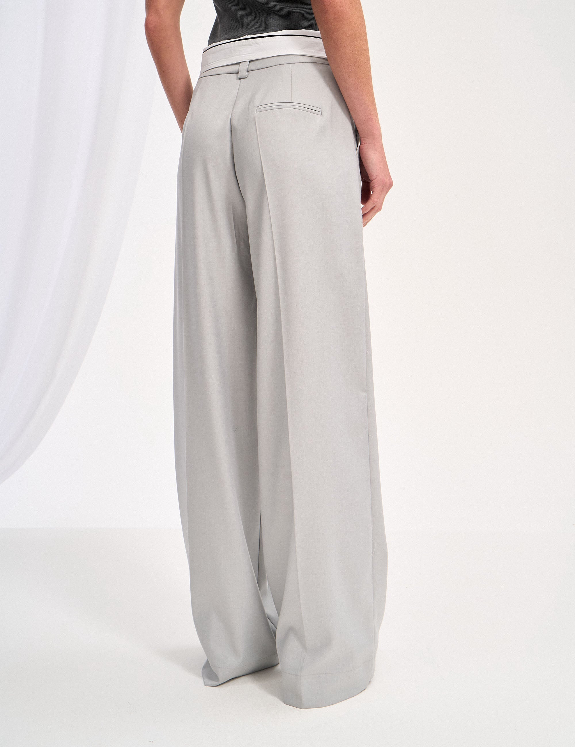 Calça Ellise Alfaiataria Cinza