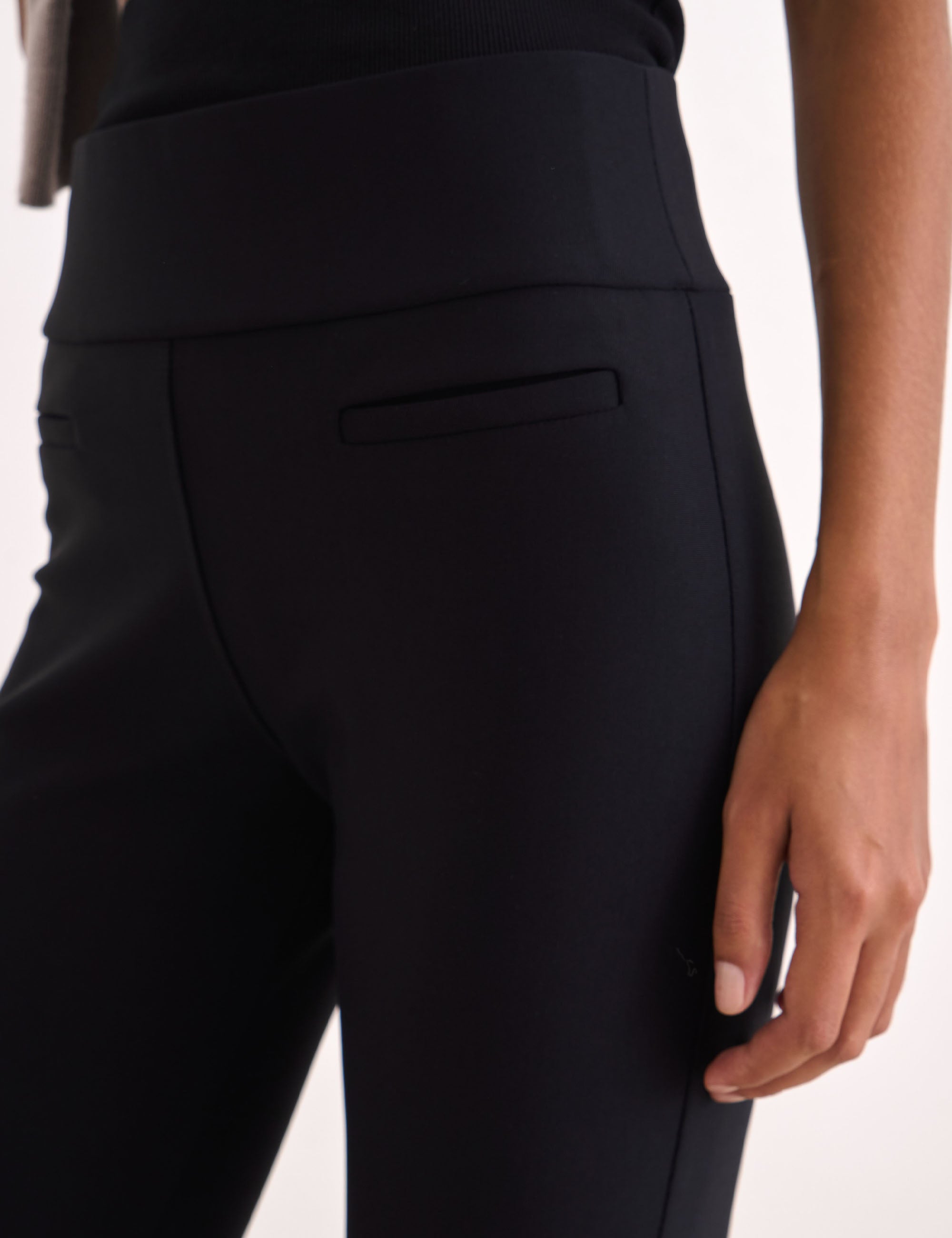 Calça Jesse Malha Preto