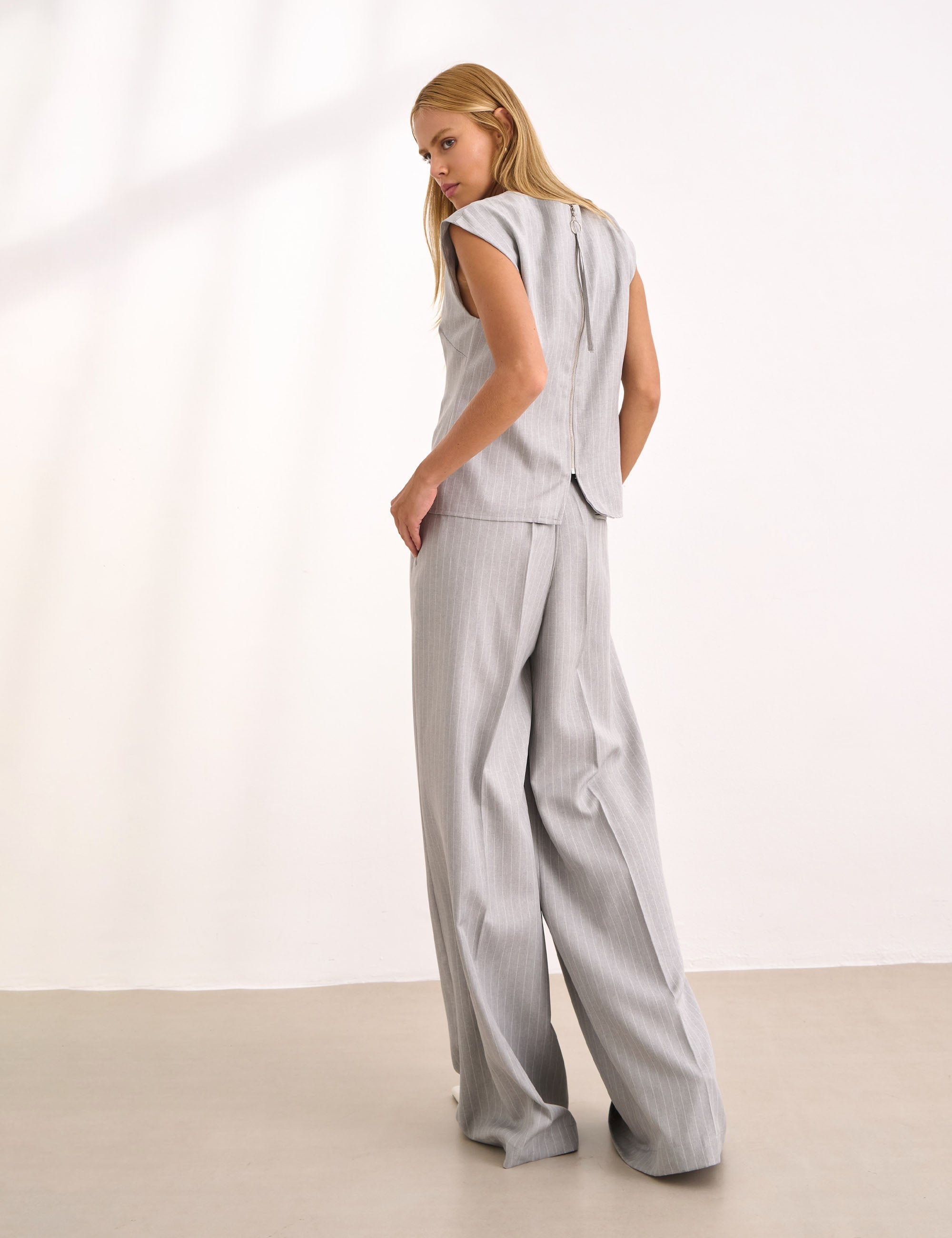 Calça Magriet Alfaiataria Cinza