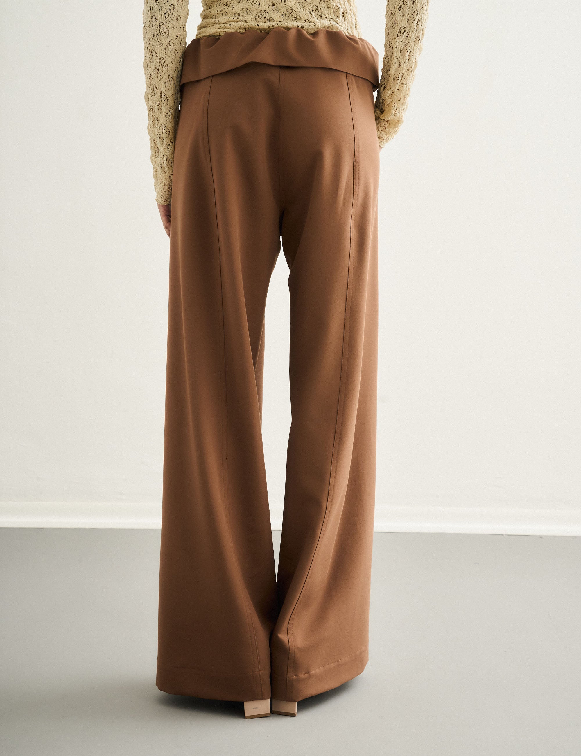 Calça Maria Alfaiataria Marrom