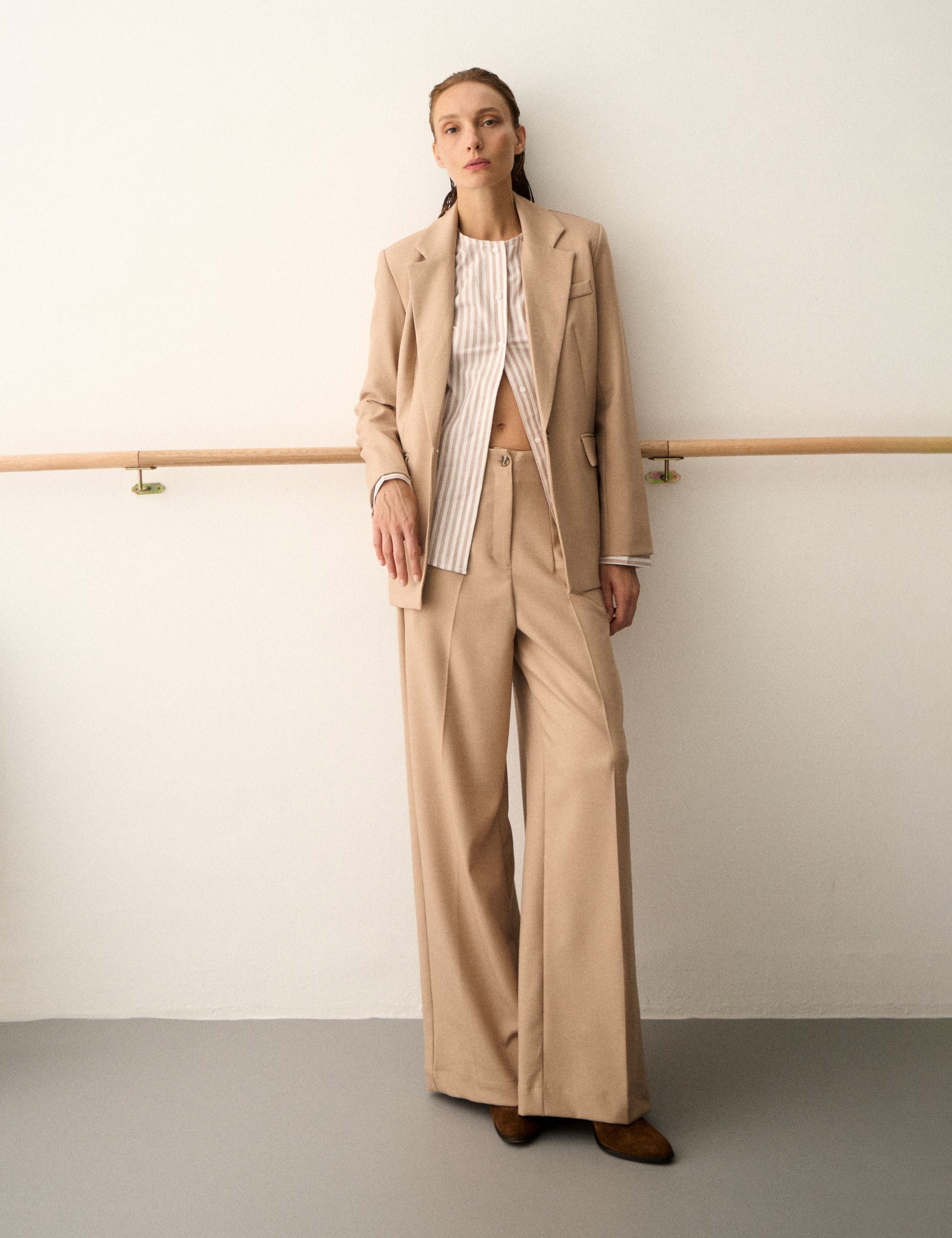 Blazer Stella Alfaiataria Bege | Nanaminze