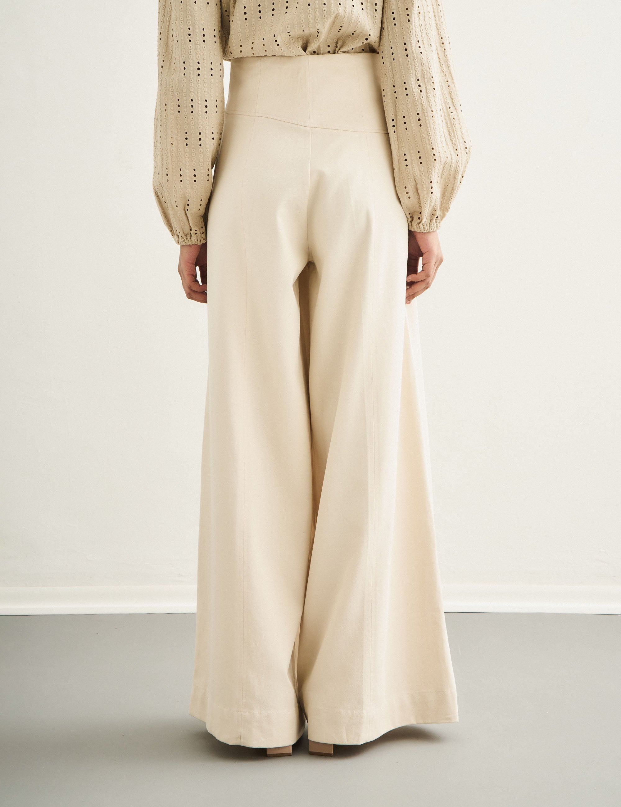 Calça Tate Sarja Areia