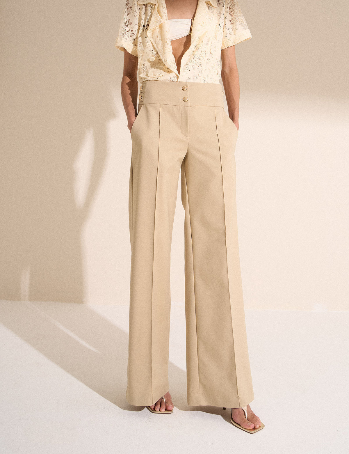 Calça Wide Leg Alfaiataria Areia