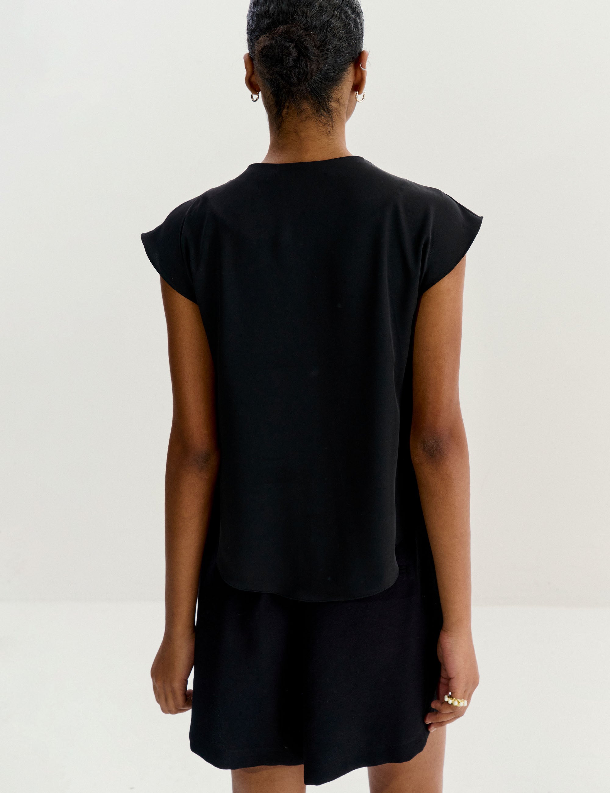 Camisa Ametista Alfaiataria Preto