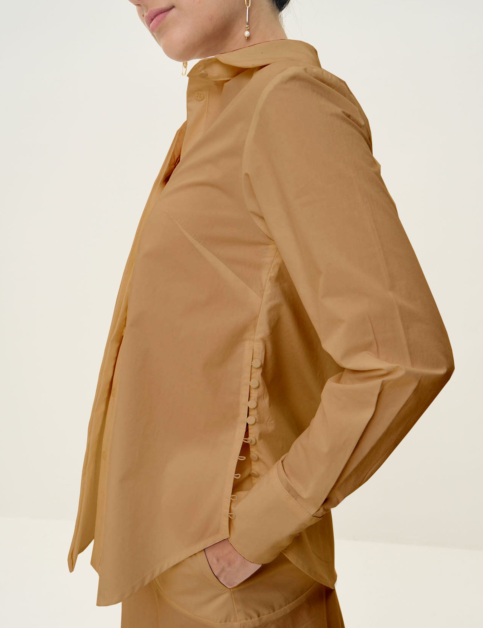 Camisa Betina Tricoline Camel