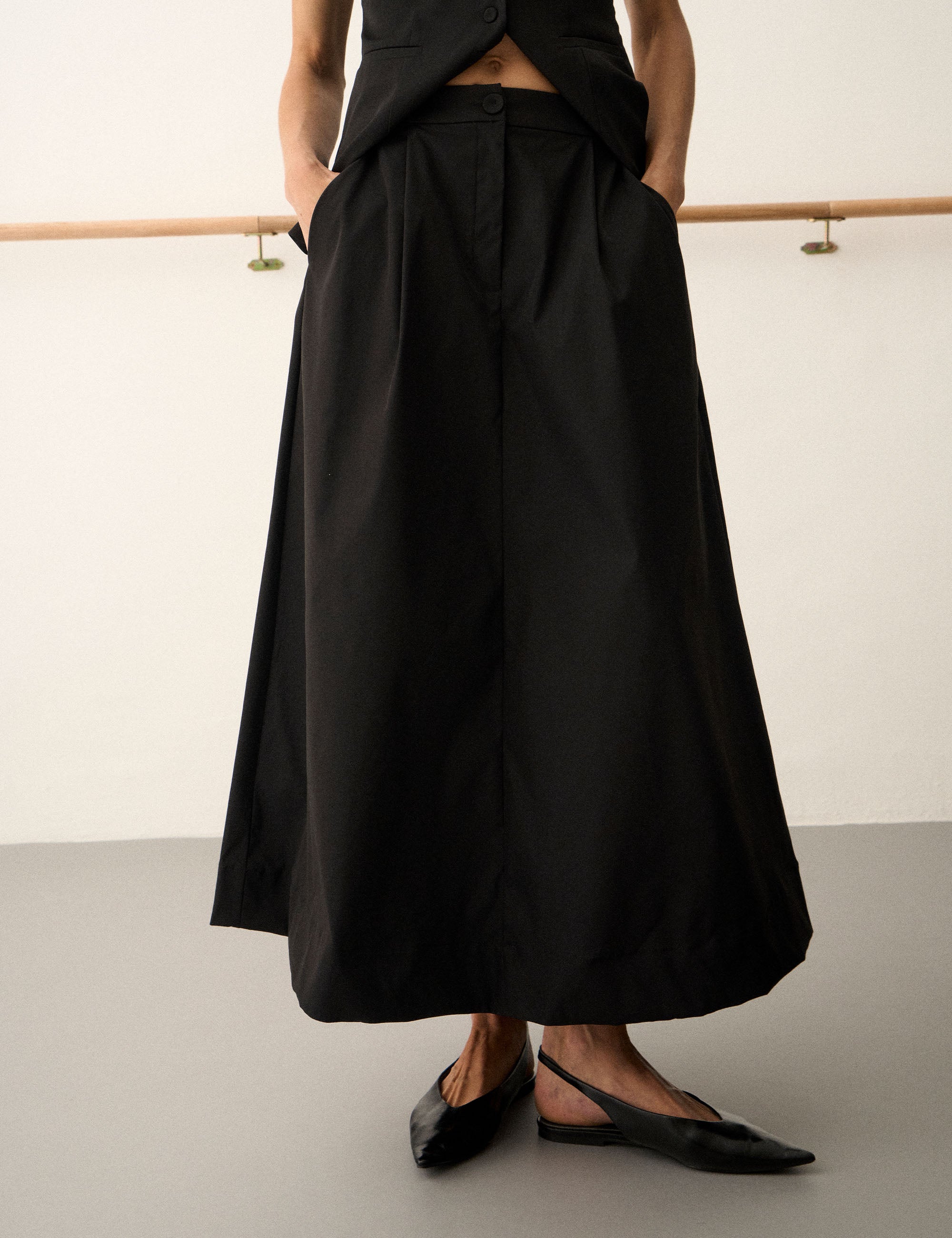 Saia Jenny Sarja Preto