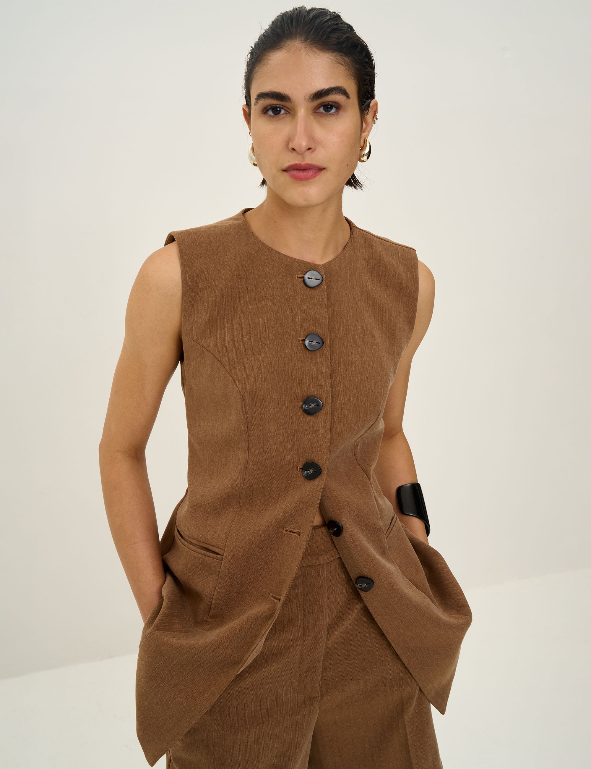 Colete Sophie Alfaiataria Castanho