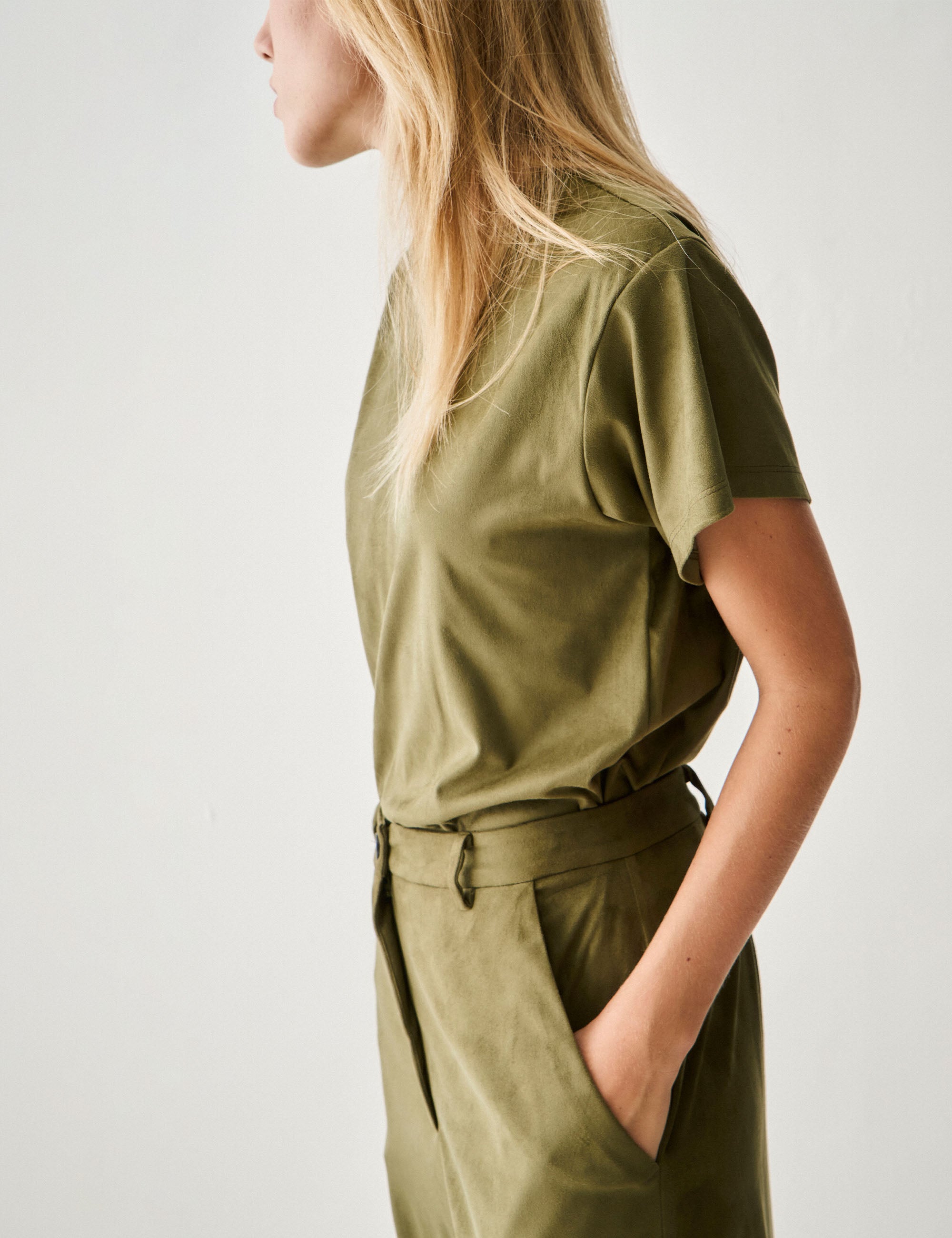 Conjunto Mirabele Suede Oliva