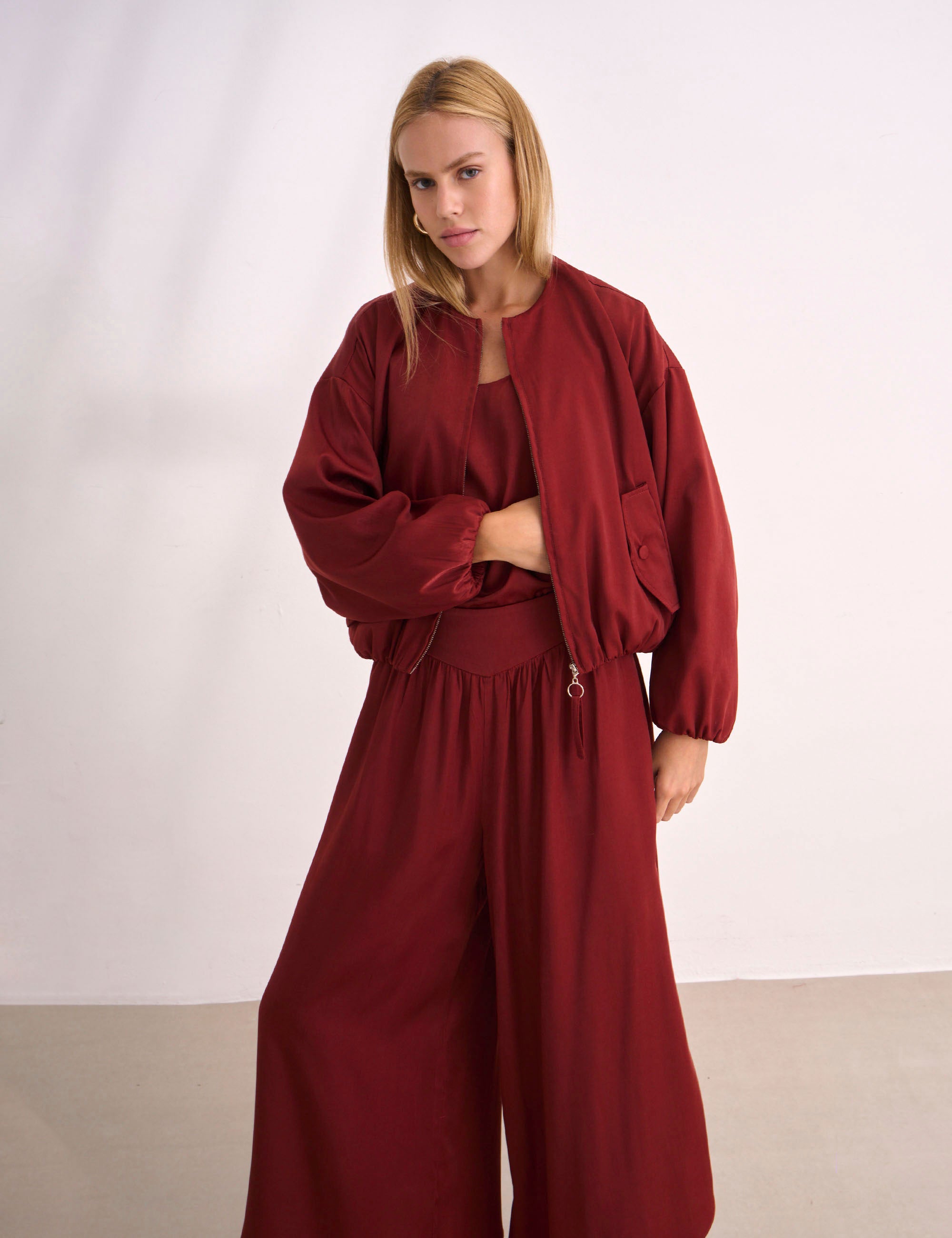 Jaqueta Violett Cetim Vermelho