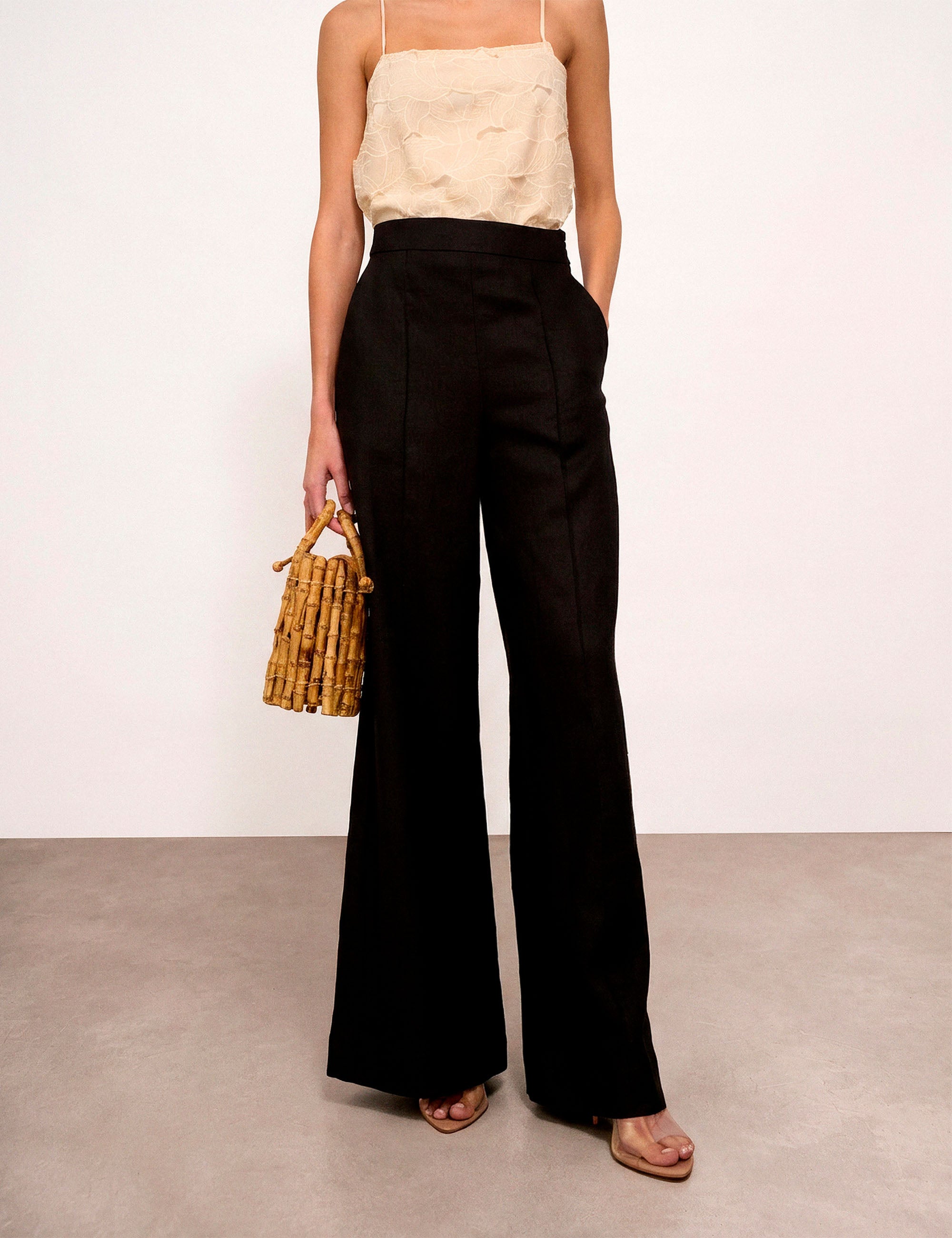 Pantalona Evelyn Linho Preto
