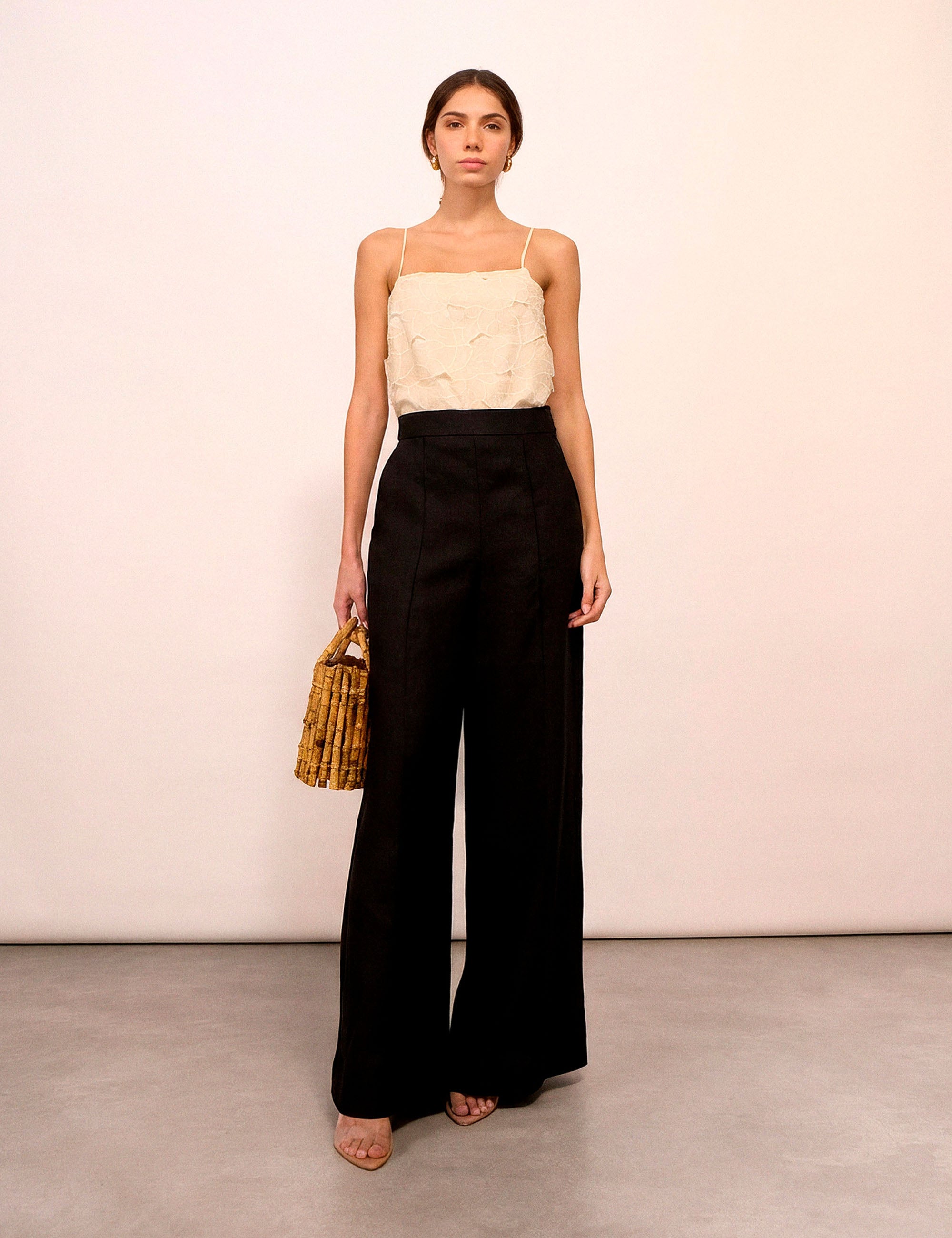 Pantalona Evelyn Linho Preto