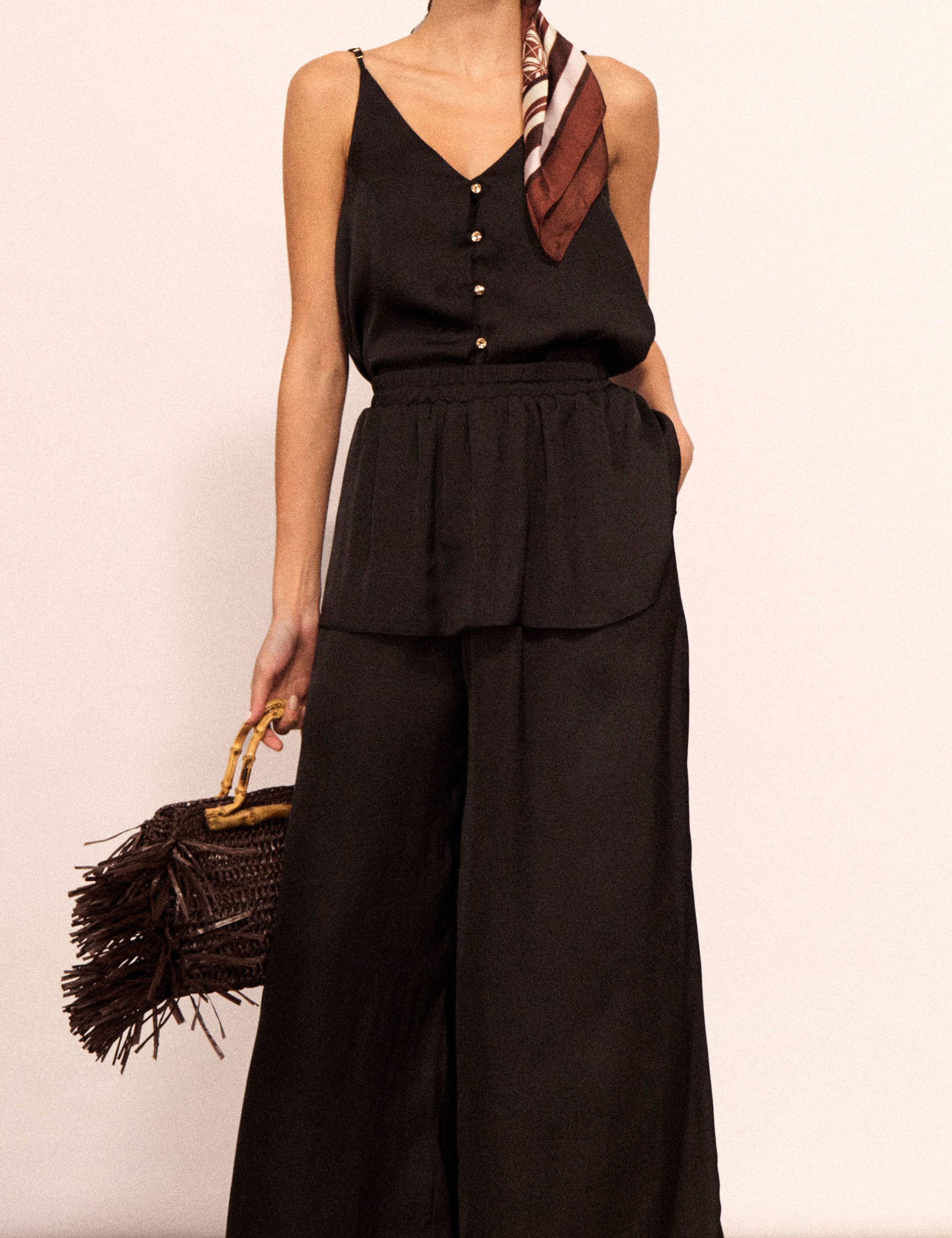 Pantacourt Olivia Cetim Preto