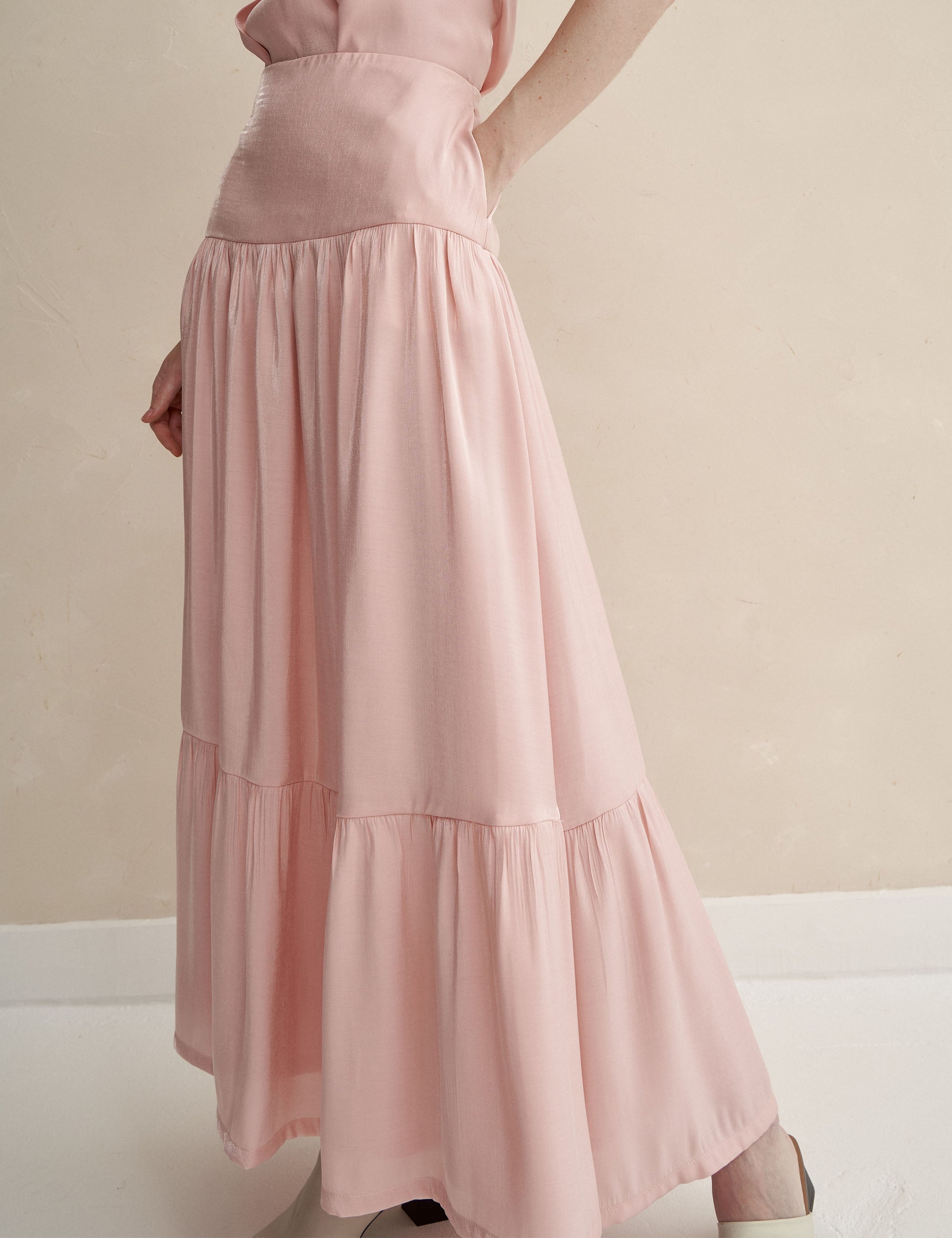 Saia Ana Paula Acetinada Rosa