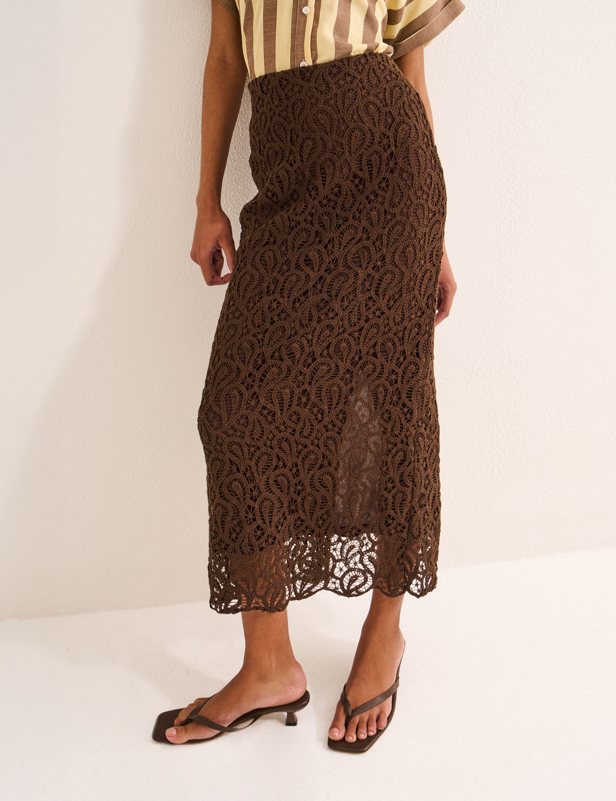 Saia Filomena Peplum Marrom