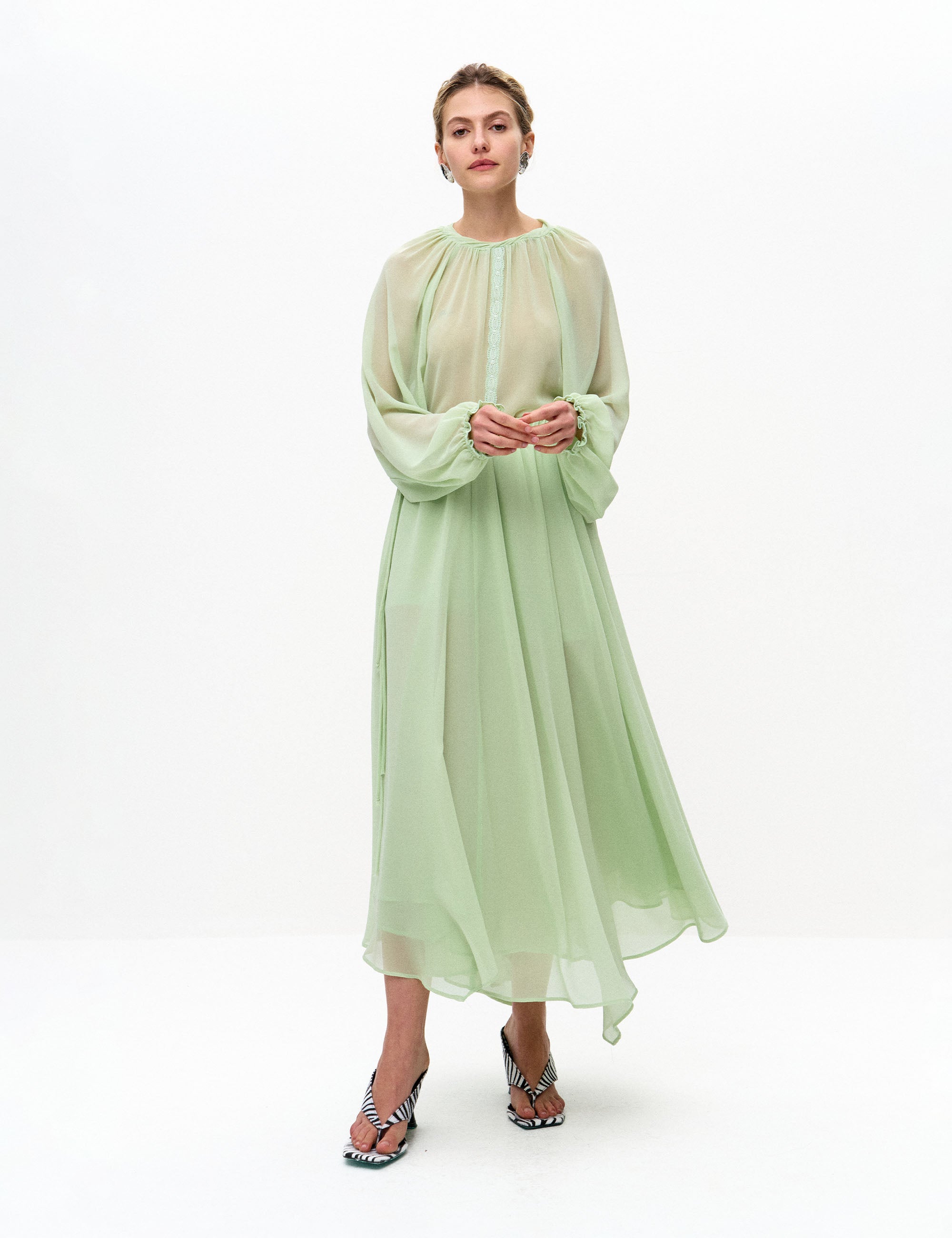 Bata Gabriela Chiffon Verde Chá