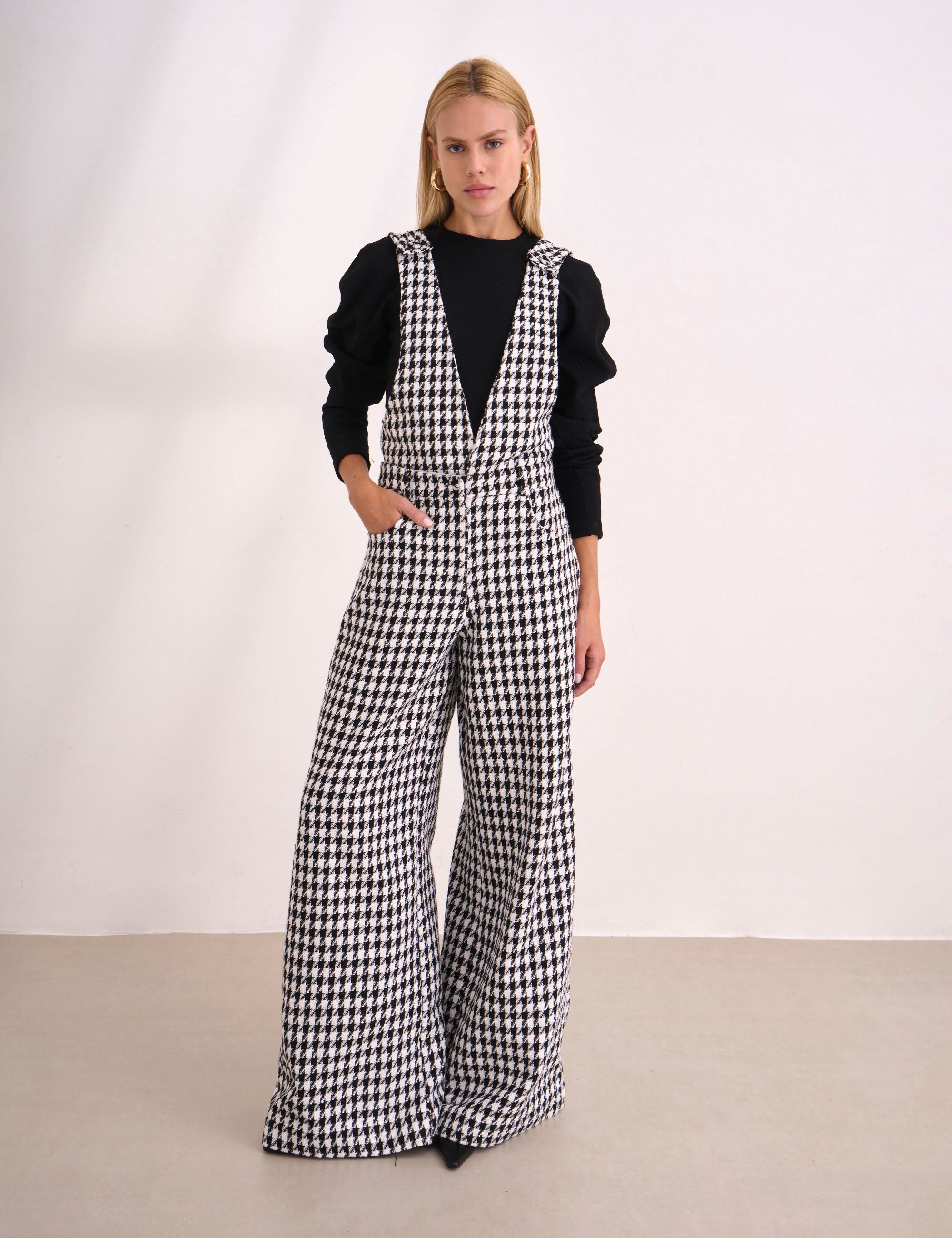Salopete Elle Tweed Preto