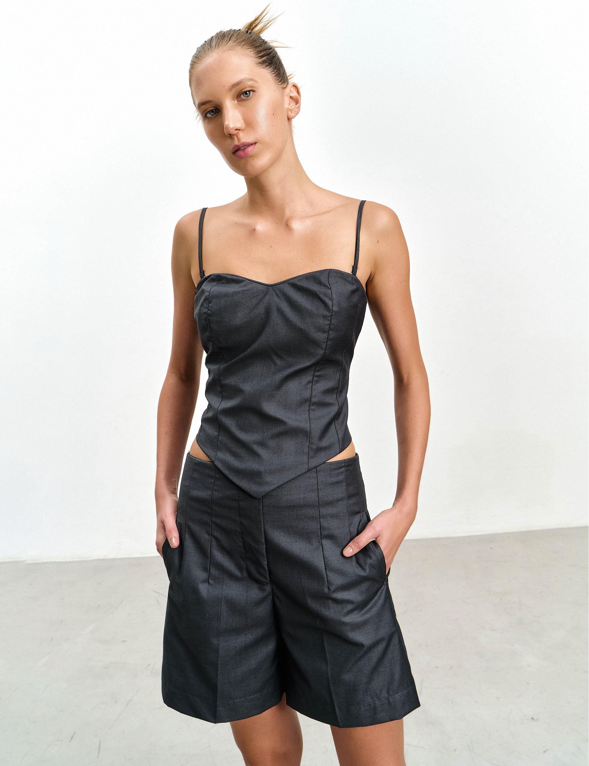 Shorts Hannah Viscose Chumbo