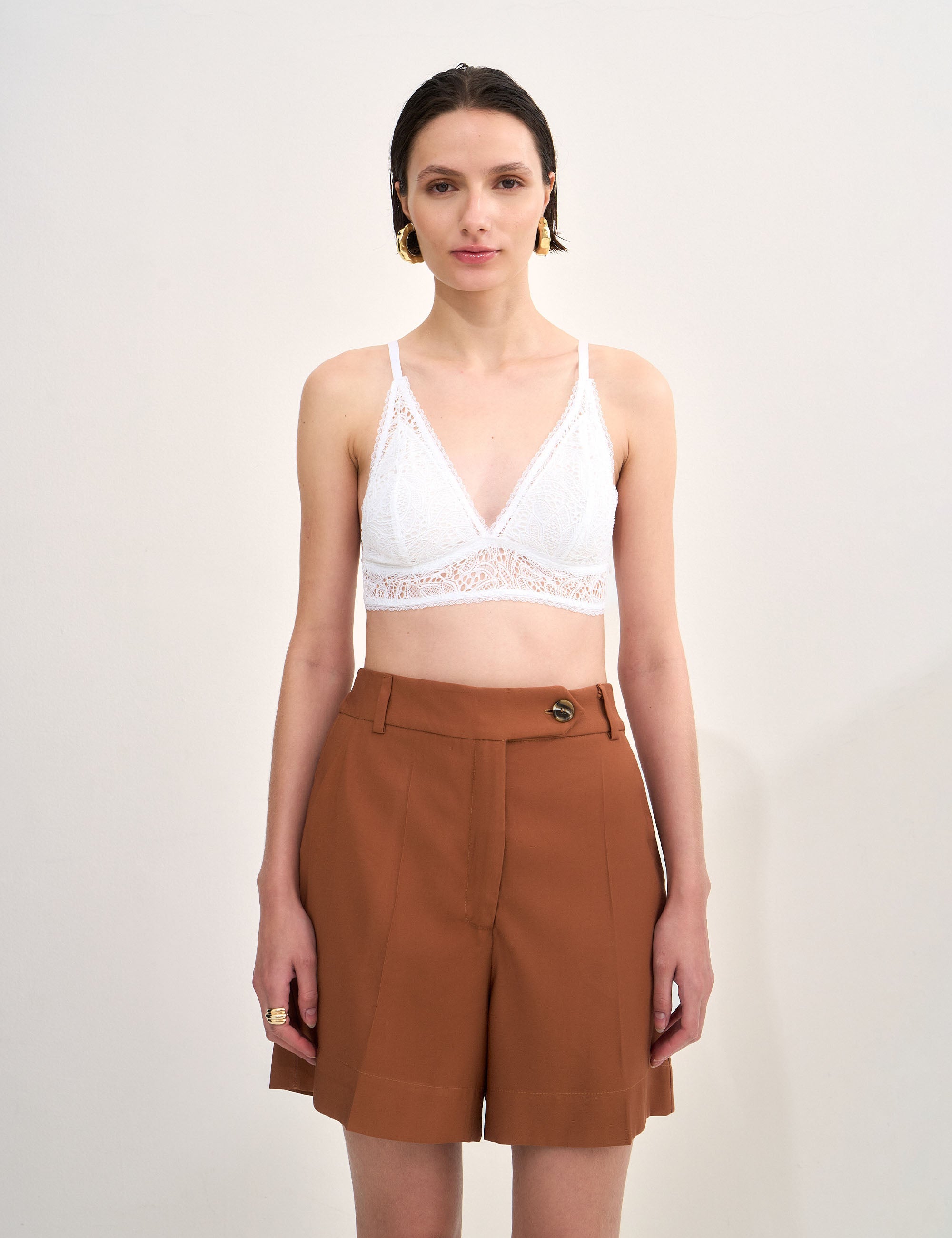 Shorts Mia Alfaiataria Marrom