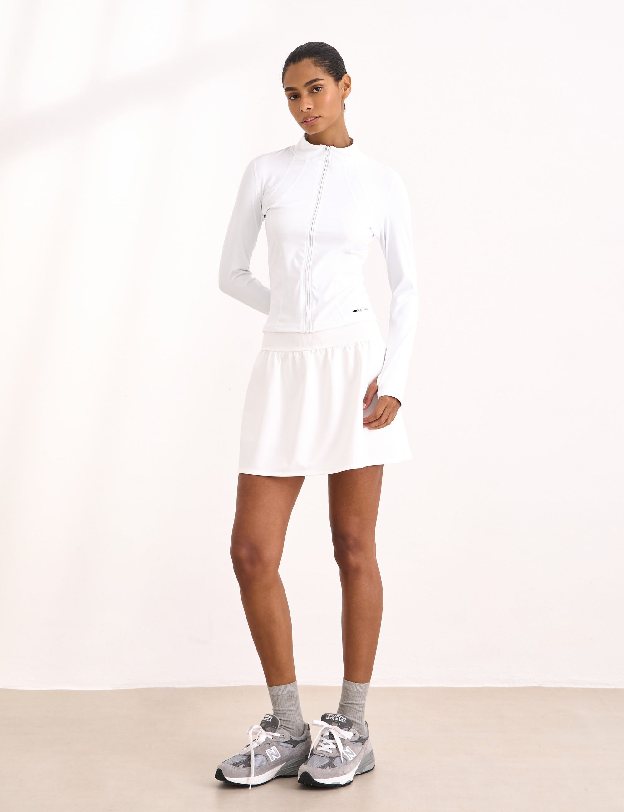 Shorts Saia Academia Malha Branco