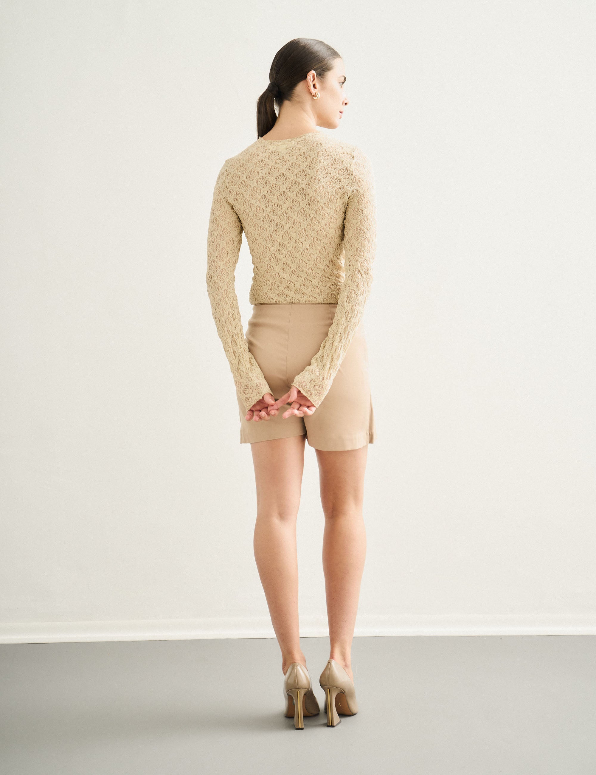 Shorts Saia Carol Sarja Bege