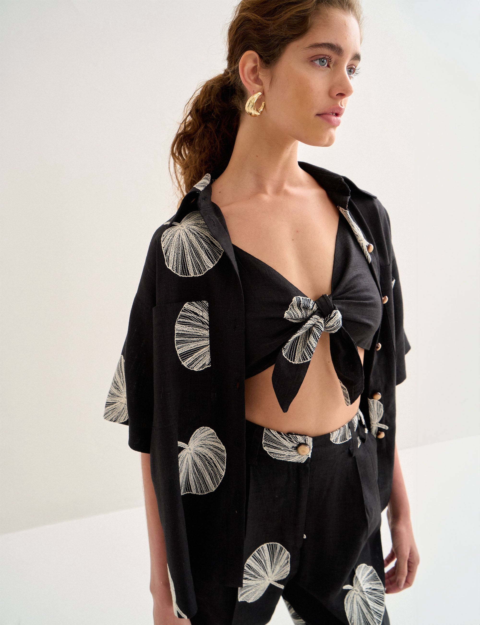 Top Palmer Bordado Preto