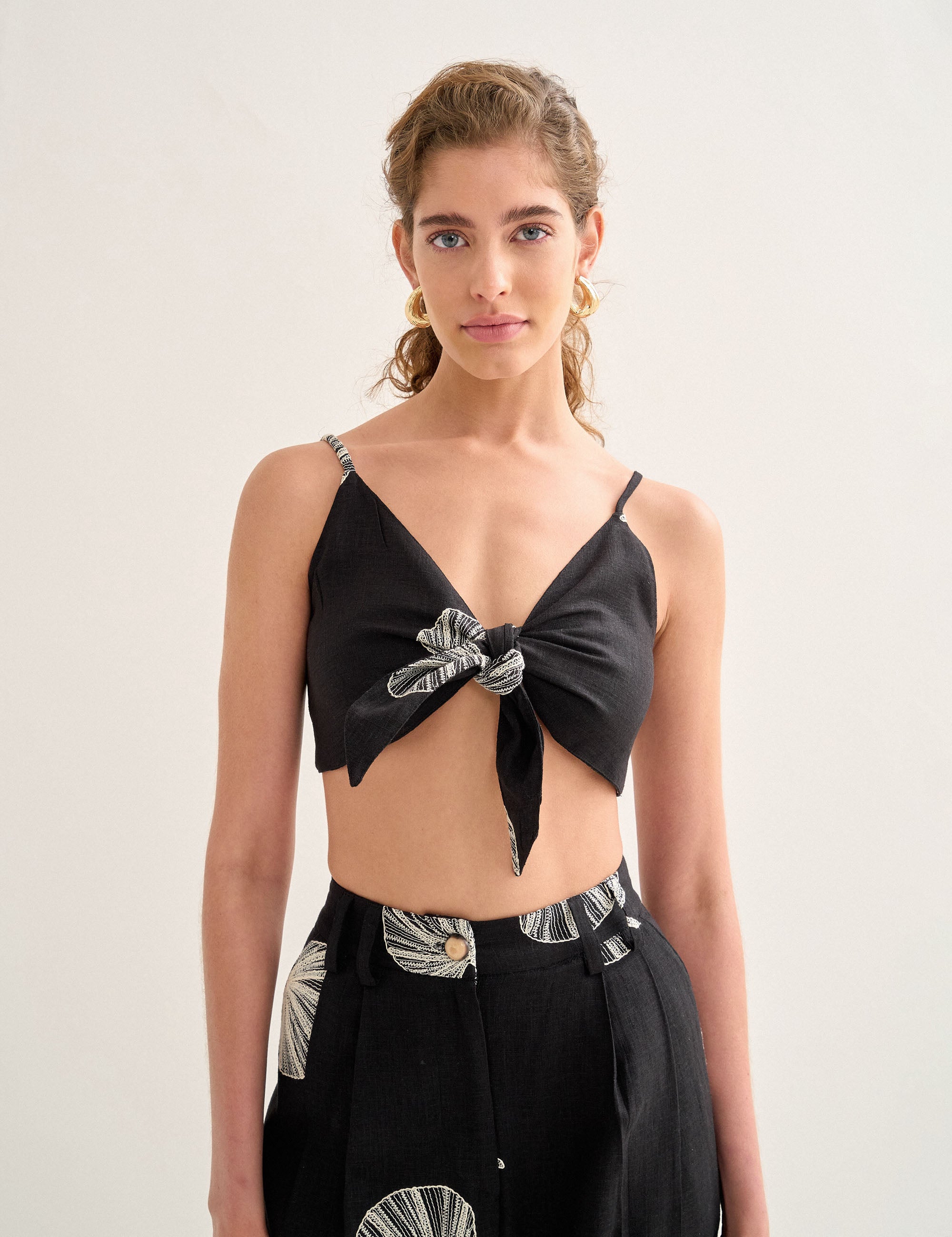 Top Palmer Bordado Preto