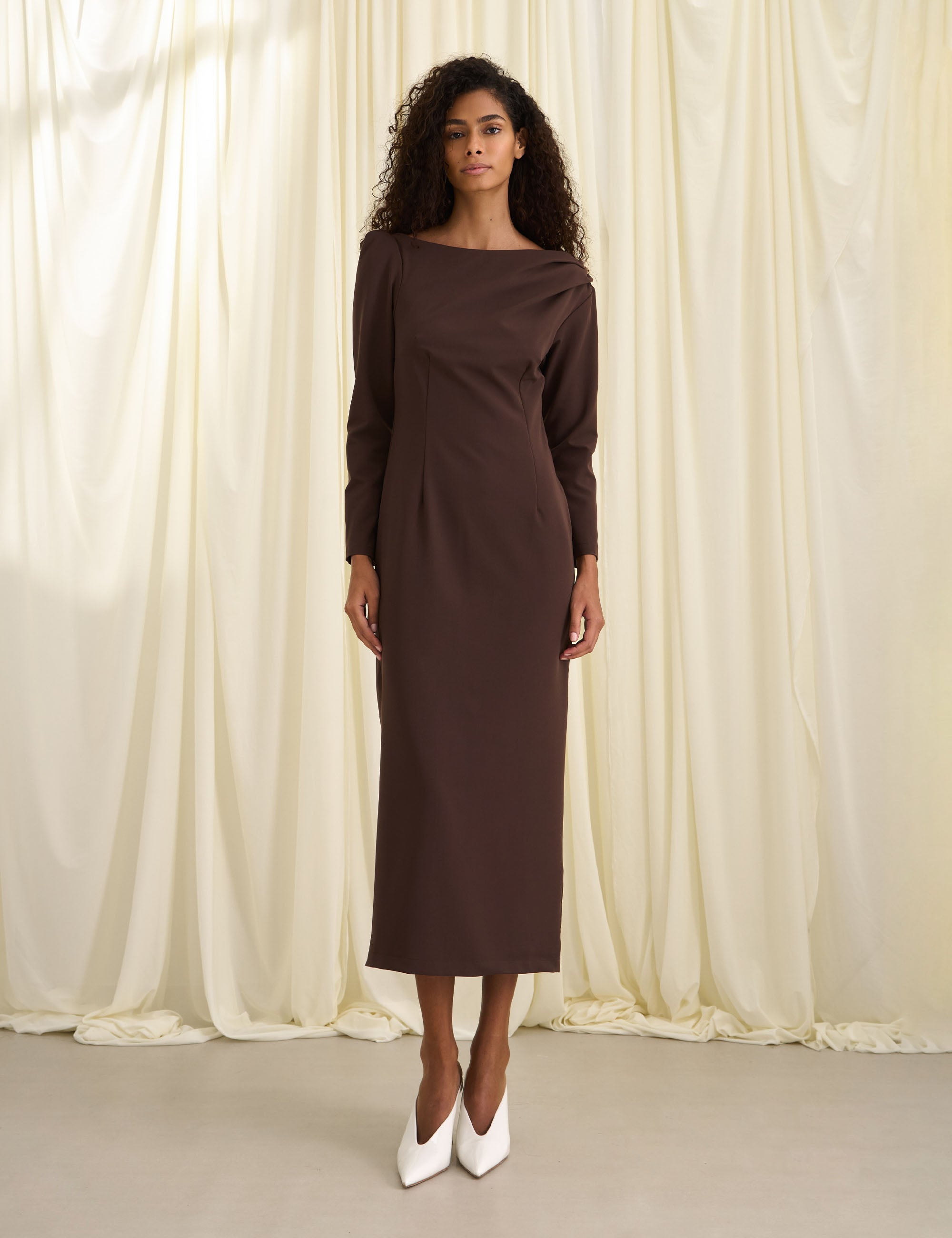 Vestido Arlete Alfaiataria Marrom
