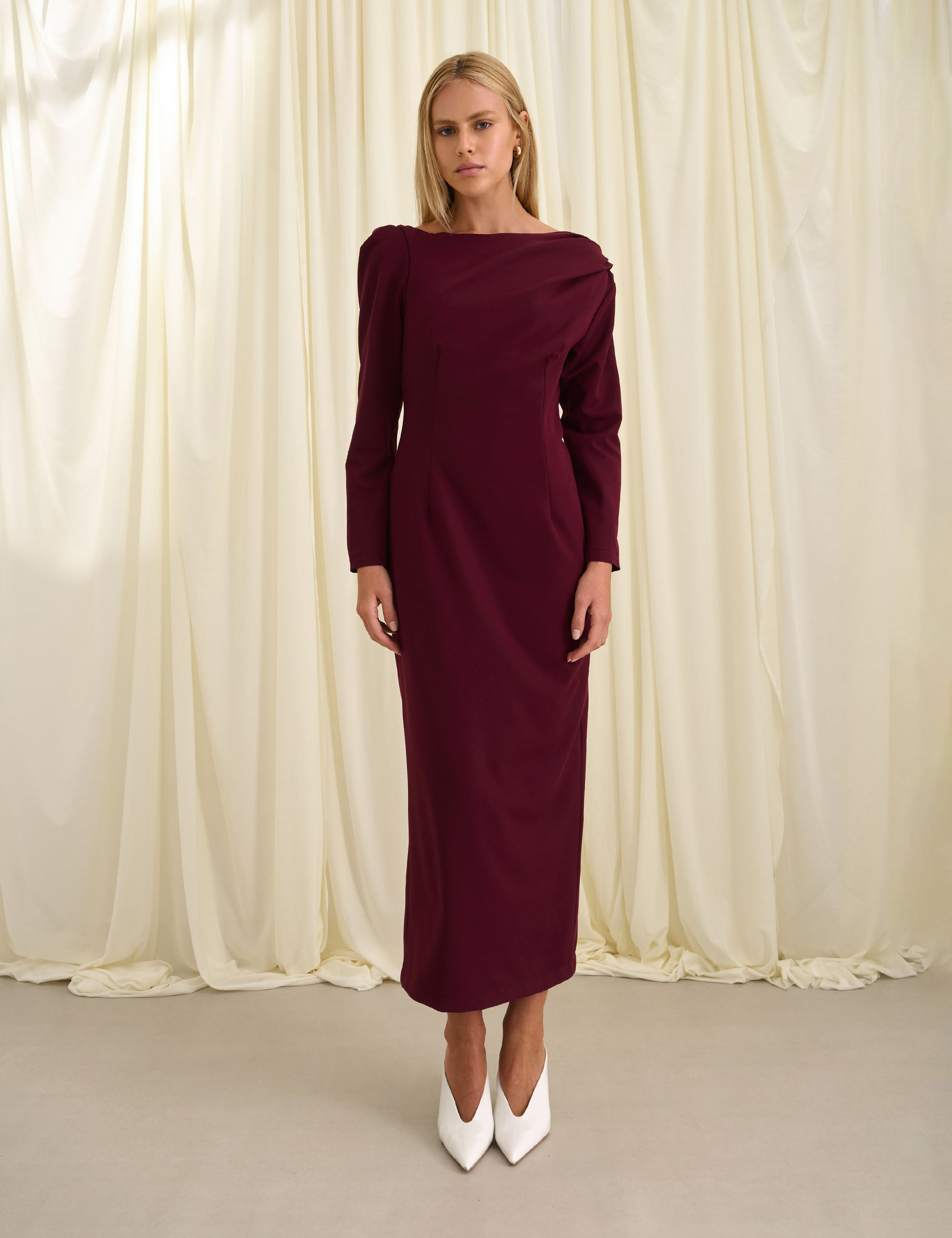 Vestido Arlete Alfaiataria Bordeaux