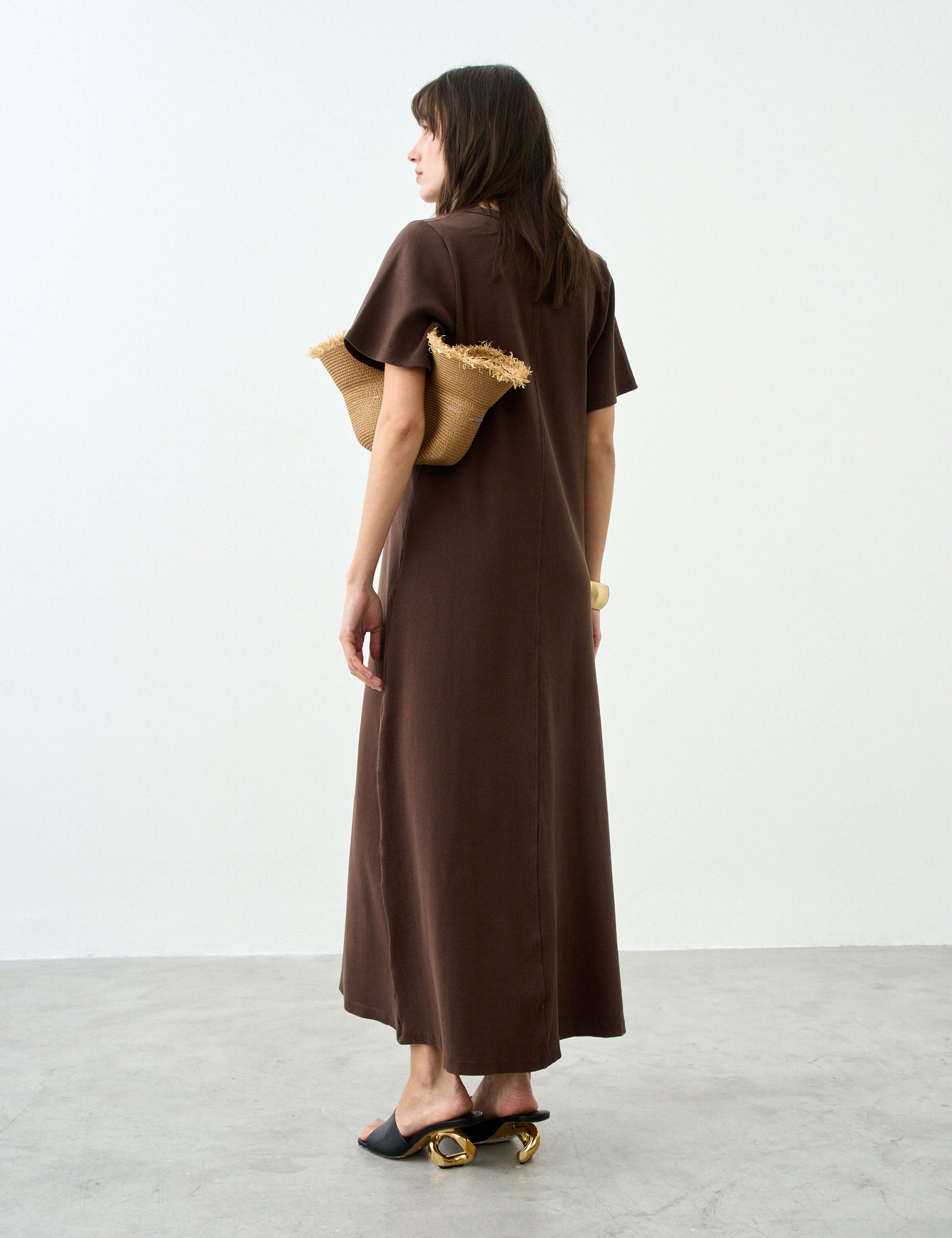Vestido Camila Confort Marrom