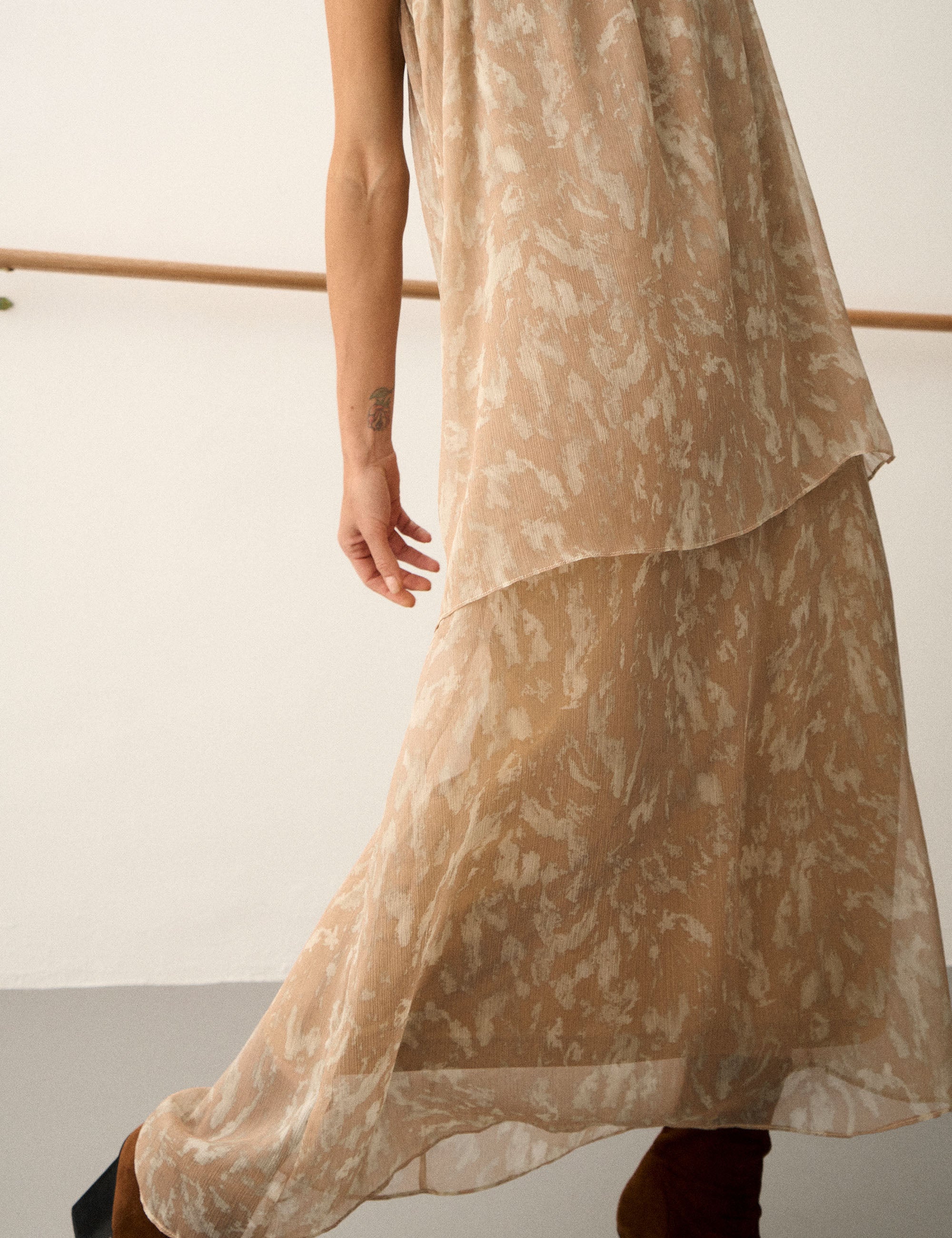 Vestido Dalia Fluido Bege