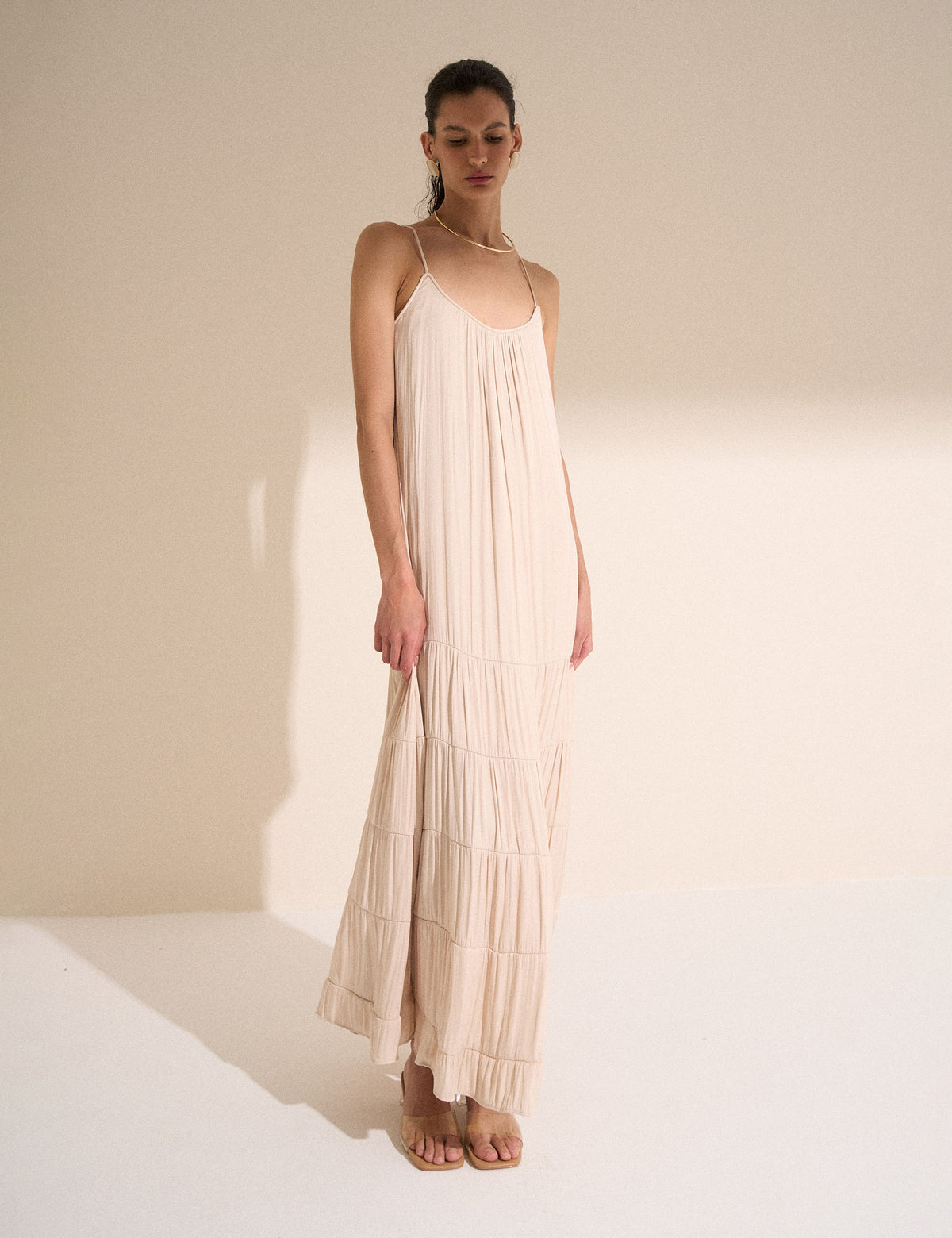 Vestido Fluido Cetim Areia