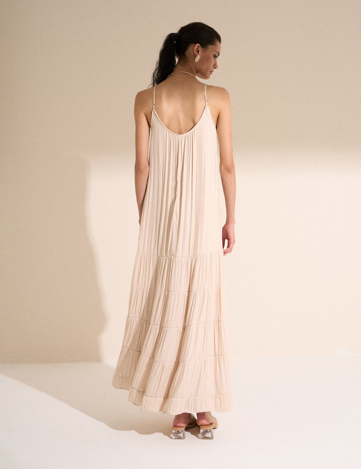 Vestido Fluido Cetim Areia
