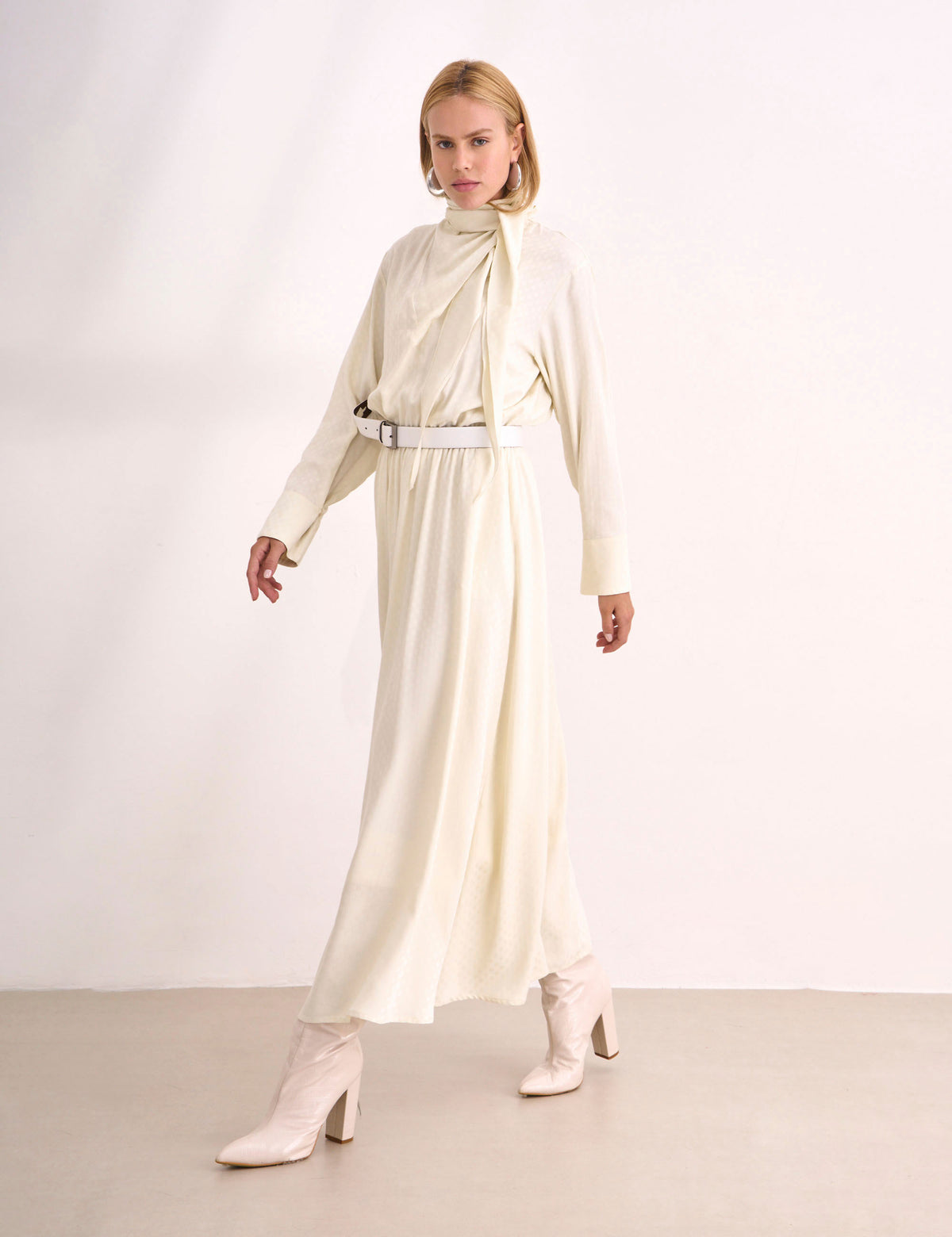 Vestido Karina Jacquard Marfim