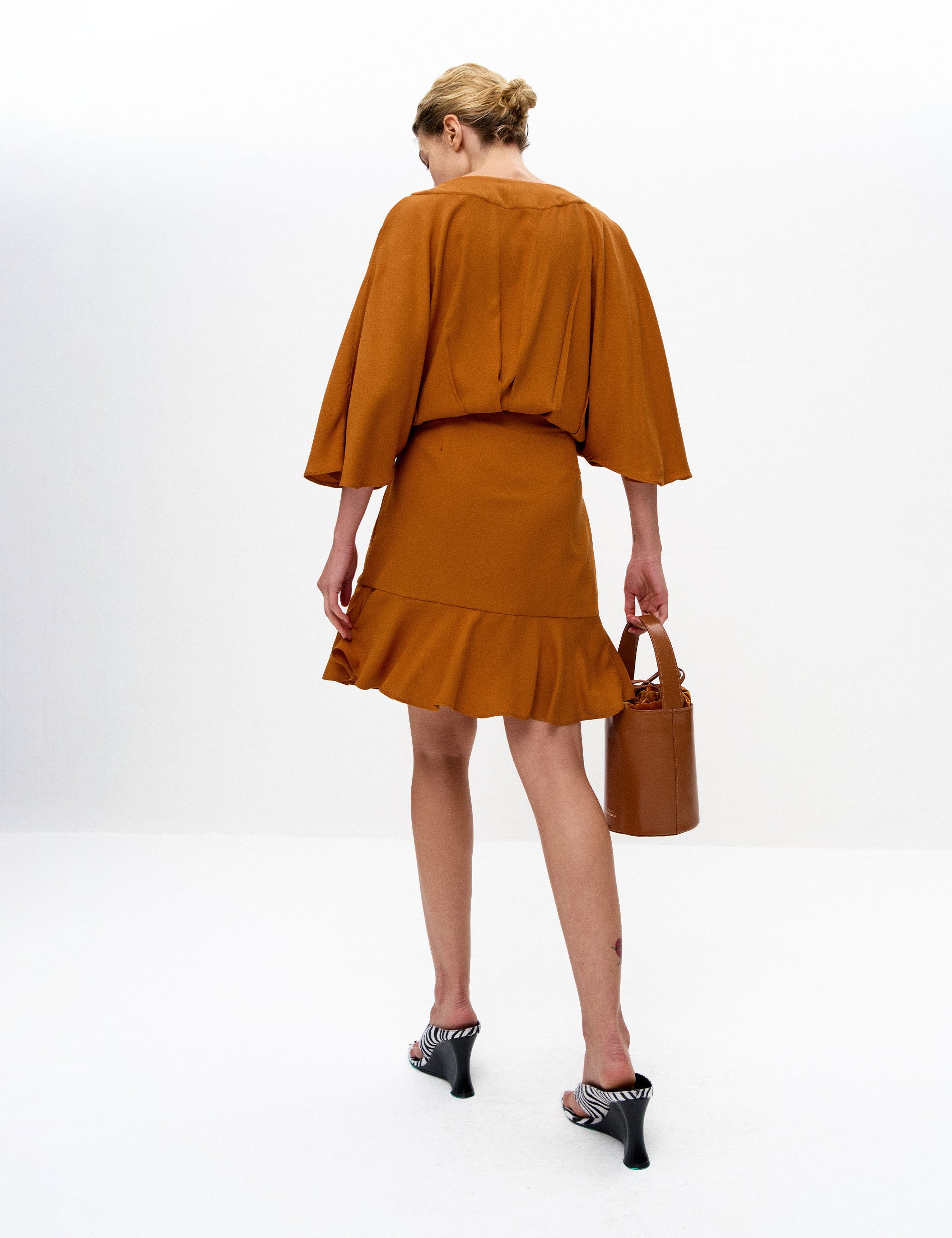 Vestido Layla Viscose Amêndoa
