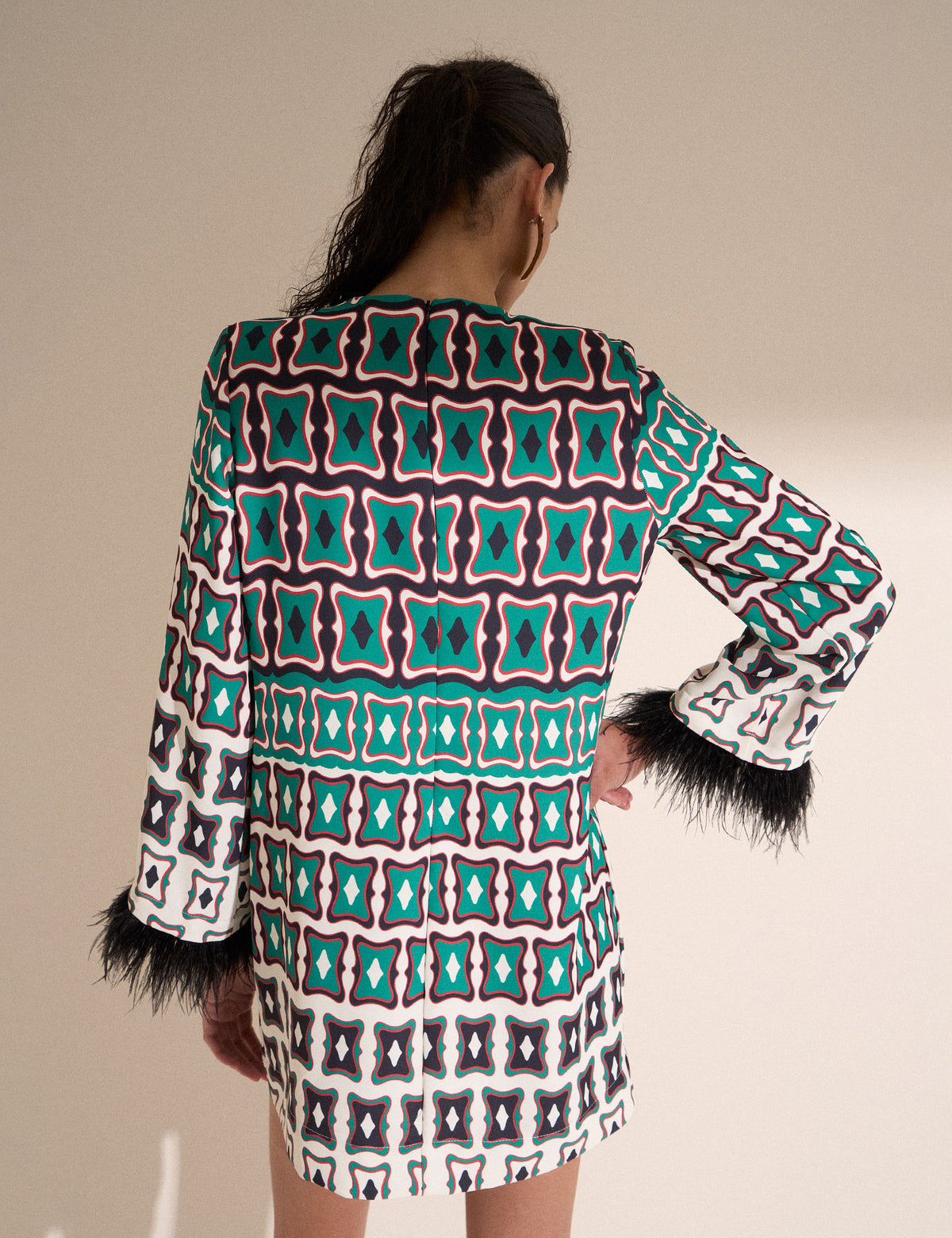 Vestido Pluma Crepe Off White/Preto