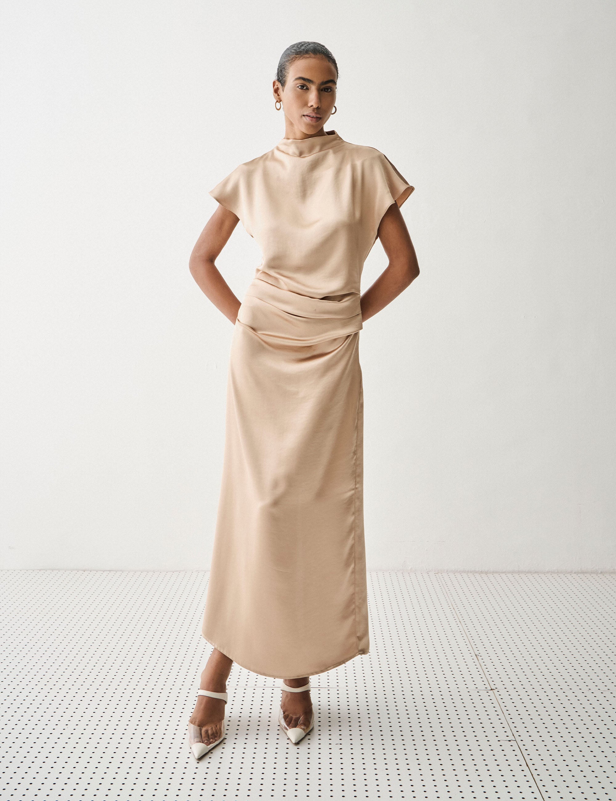 Vestido Siena Cetim Bege