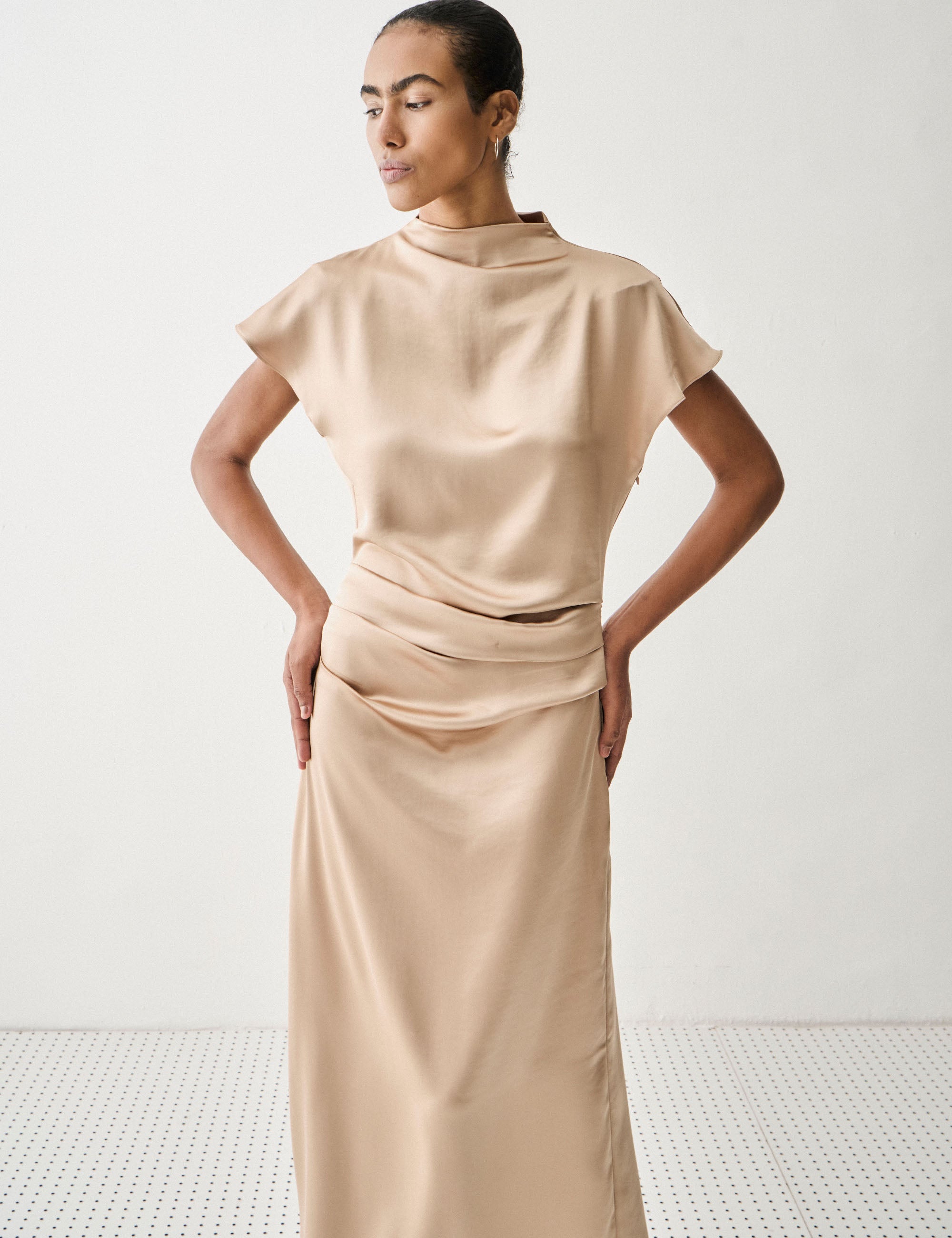 Vestido Siena Cetim Bege